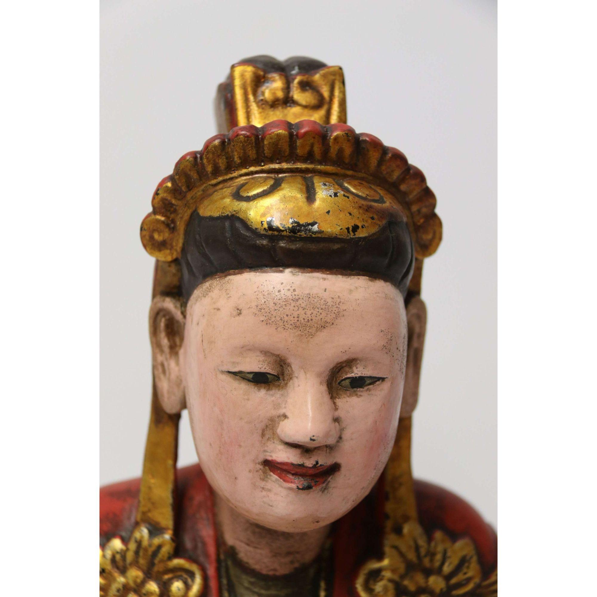 19th Century Decorated Carved Wooden Figure of a Seated Chinese Man circa 1890 5