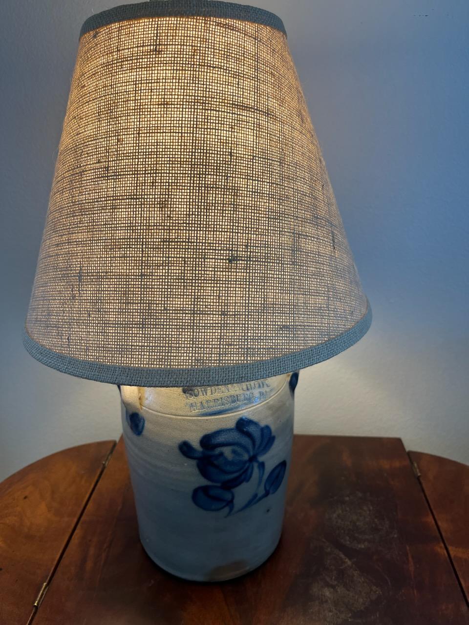 19th Century Decorated Stoneware Crock Lamp In Good Condition For Sale In Los Angeles, CA