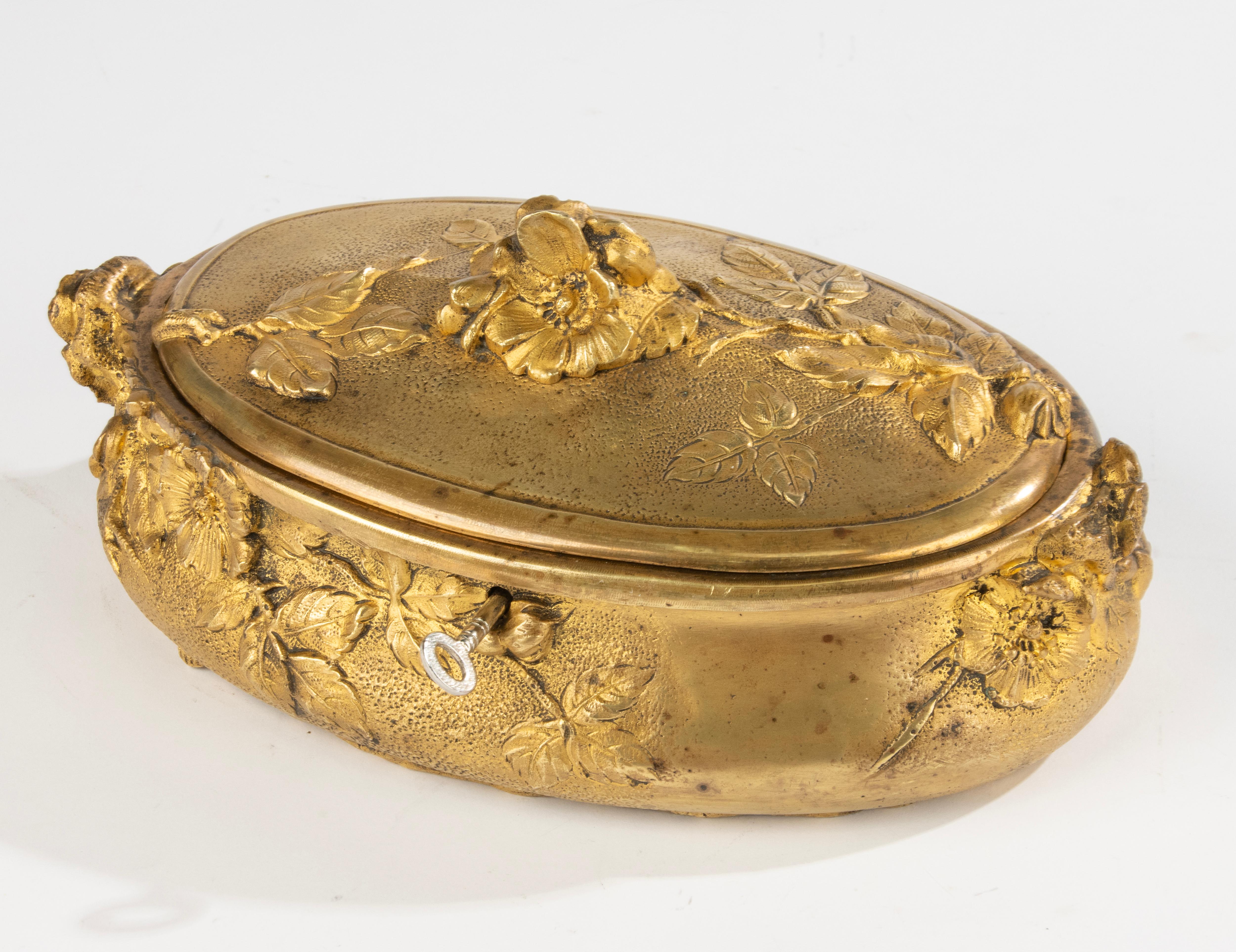 Hand-Crafted 19th Century Decorative Box  - Ormolu Gilt Bronze - French Napoleon III For Sale