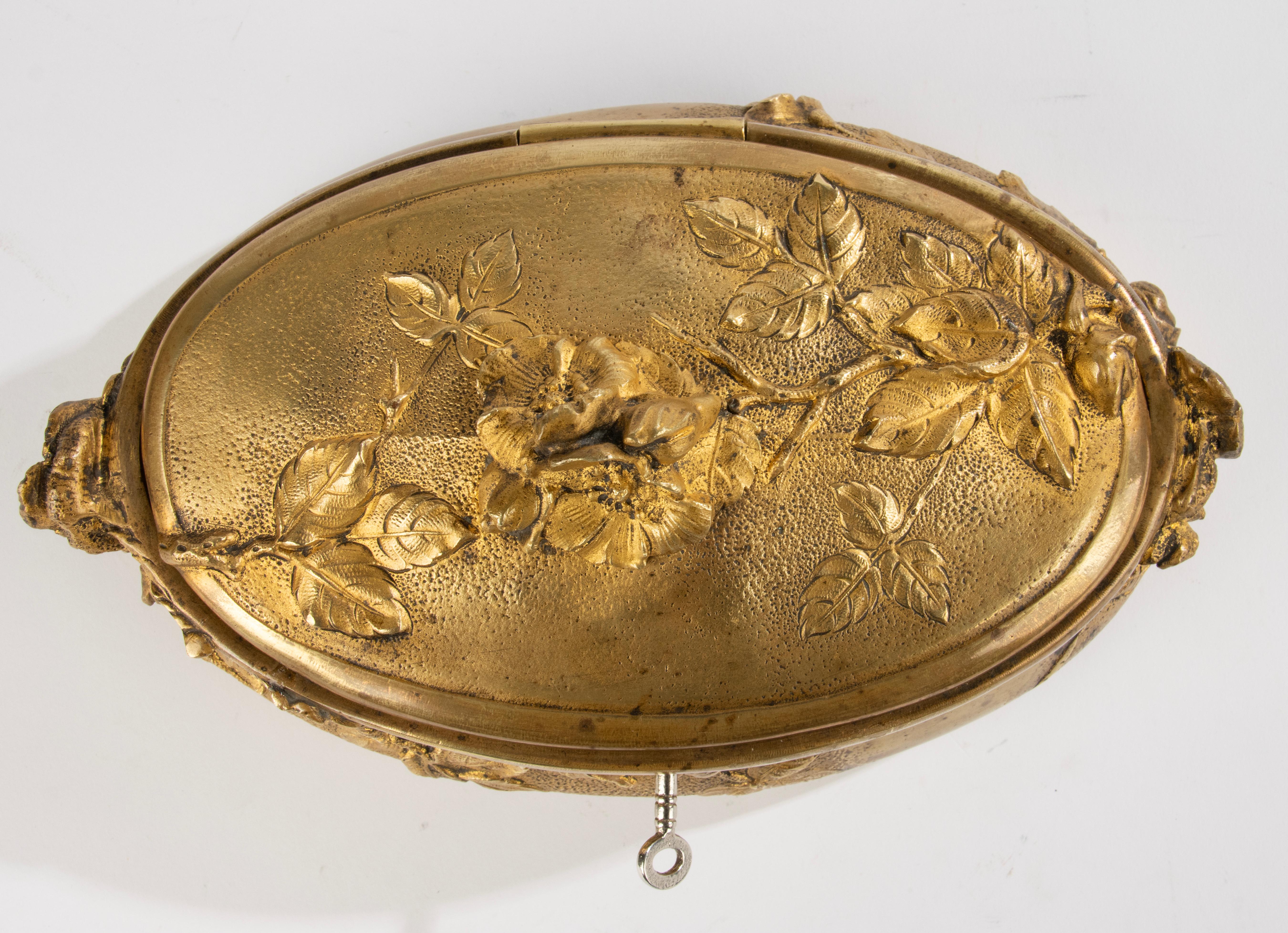 19th Century Decorative Box  - Ormolu Gilt Bronze - French Napoleon III For Sale 4