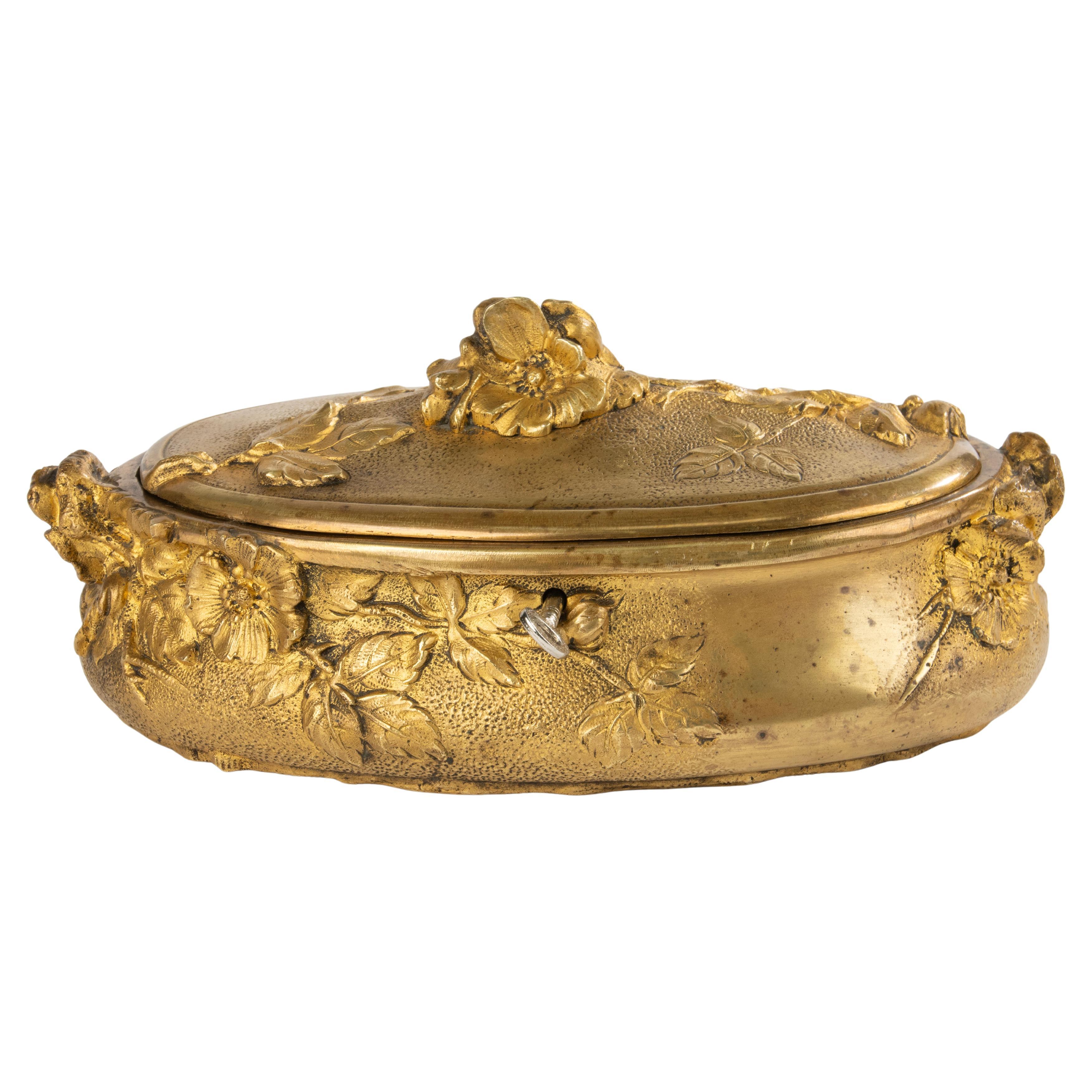 Caja decorativa del siglo XIX  - Bronce dorado ormolu - Napoleón III francés