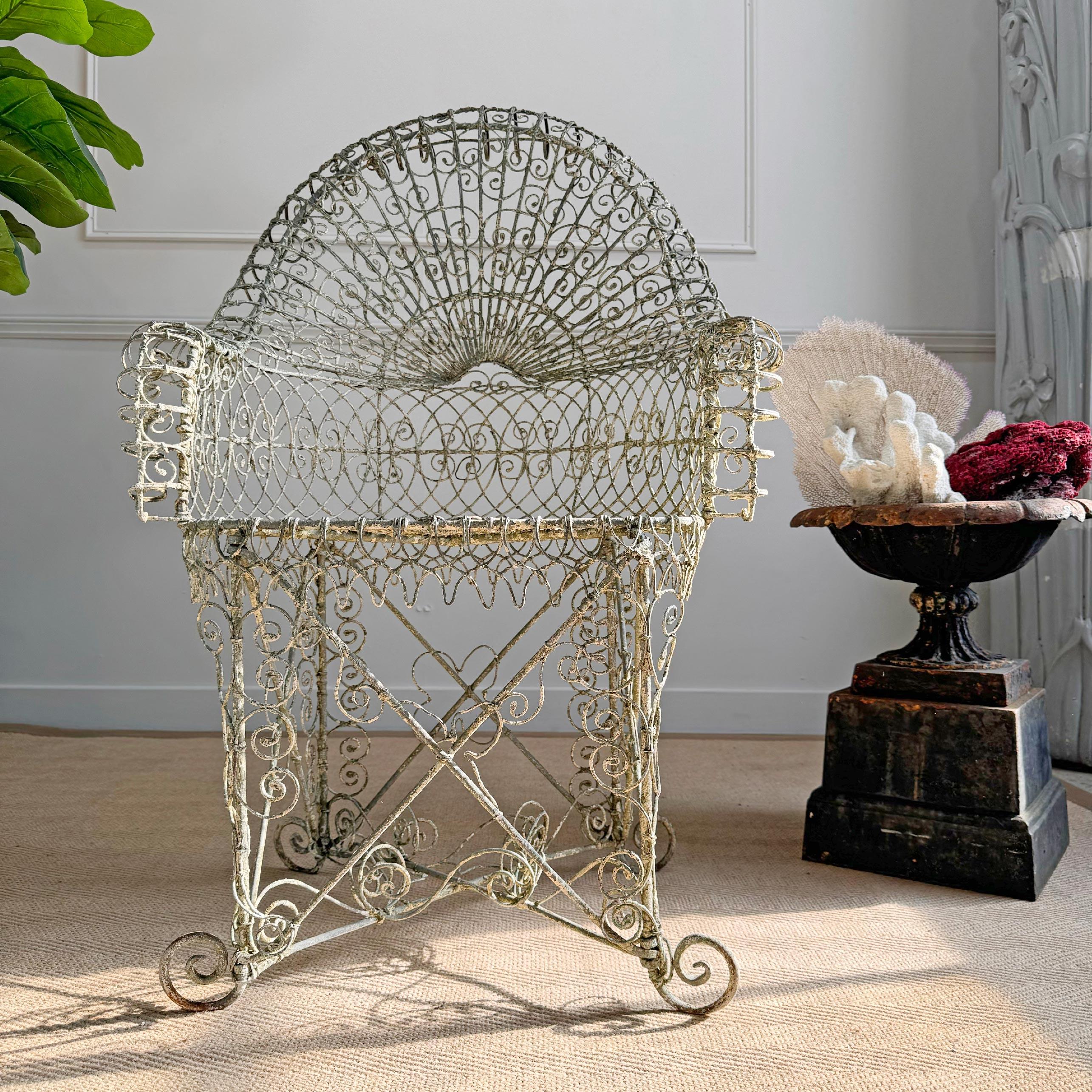 Silla de Jardín Blanca Decorativa de la Regencia del Siglo XIX en venta 2