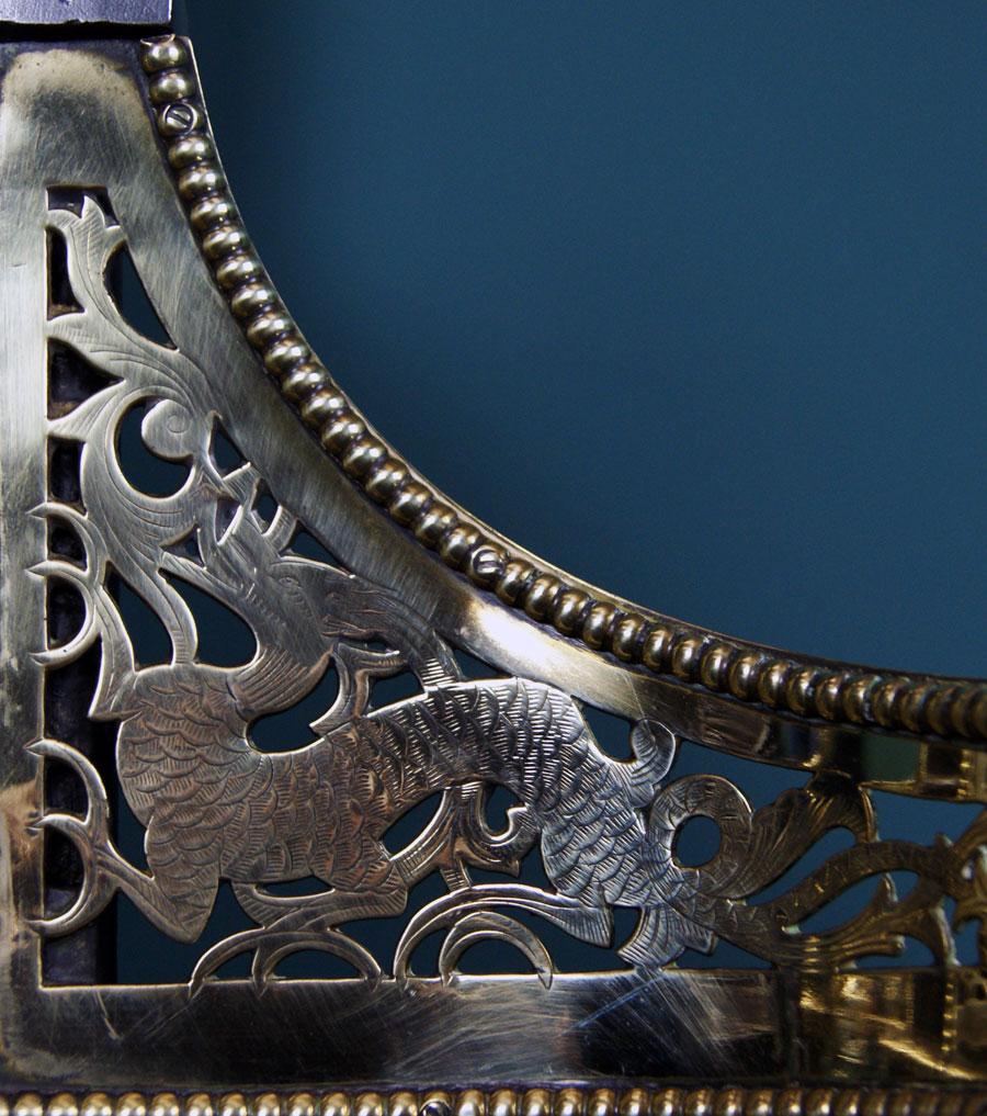 Adam Style 19th Century Decorative Serpentine Brass & Steel Dog Grate For Sale