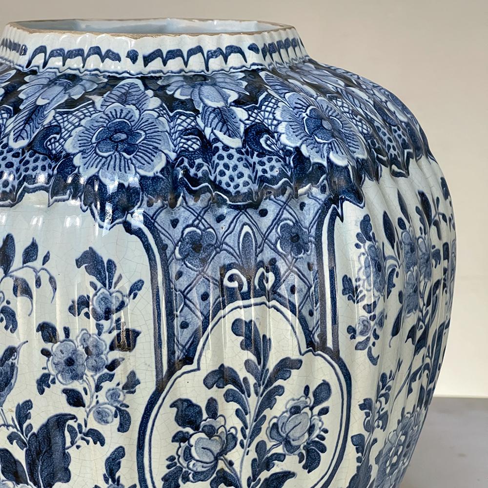 19th Century Delft Hand-Painted Blue & White Lidded Urn 6