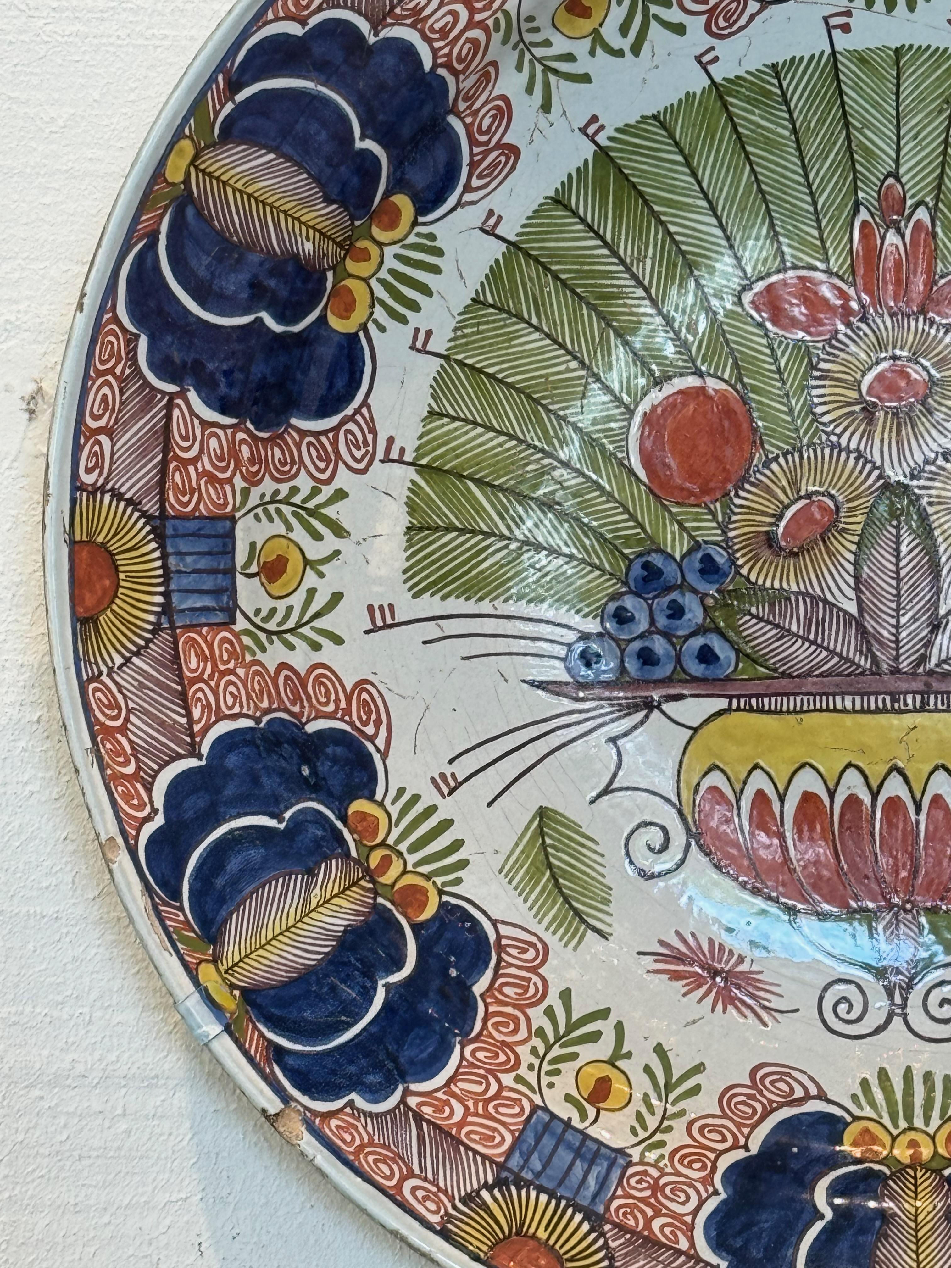 Cargador policromado de Delft del siglo XIX Holandés en venta