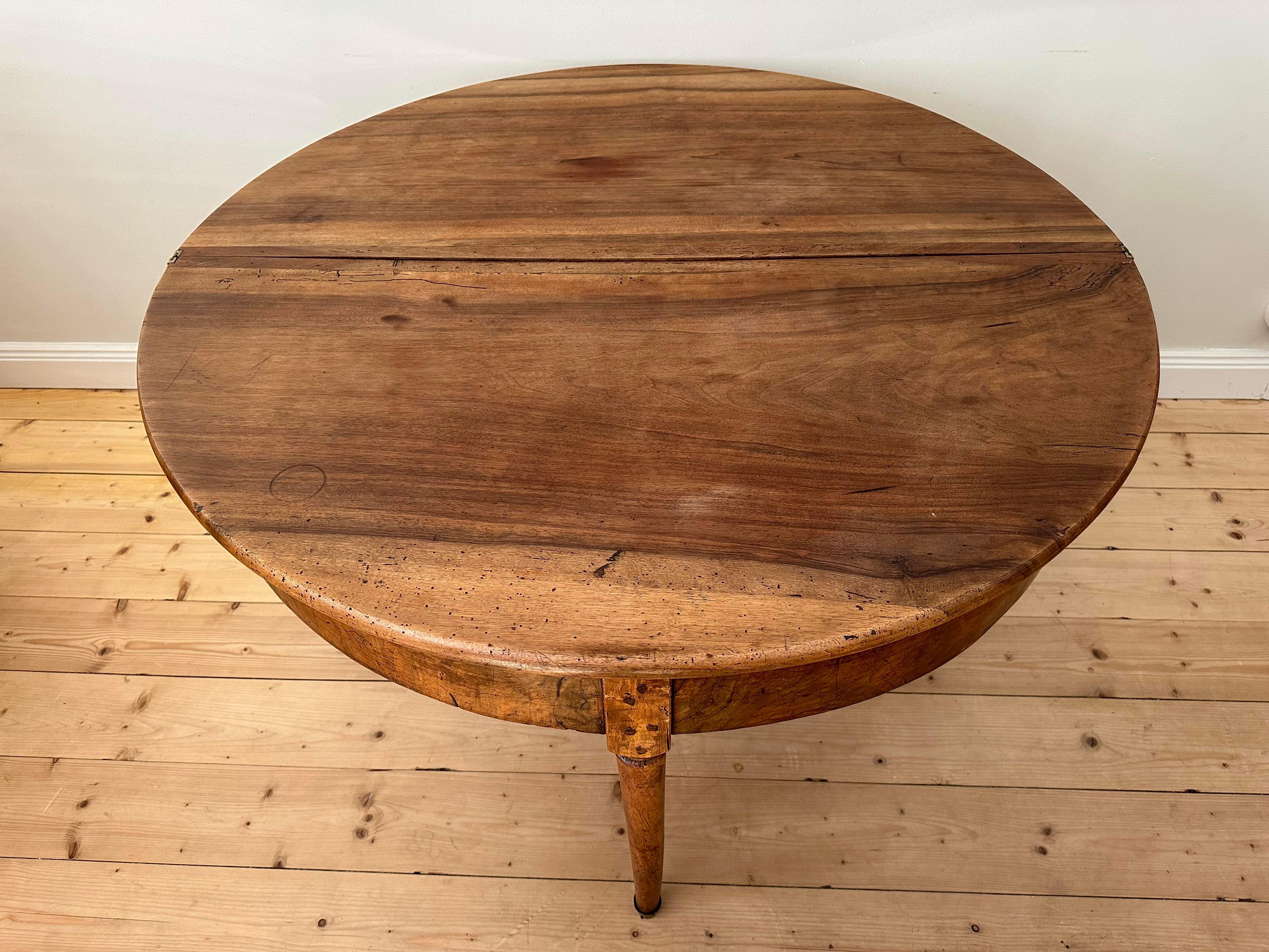 Walnut 19th century demi lune folding table