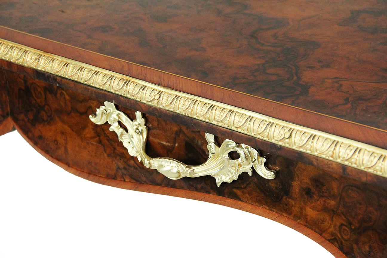 19th Century Desk stamp Howard & Sons in burr walnut and gilt bronze ornaments In Good Condition In EVREUX, FR
