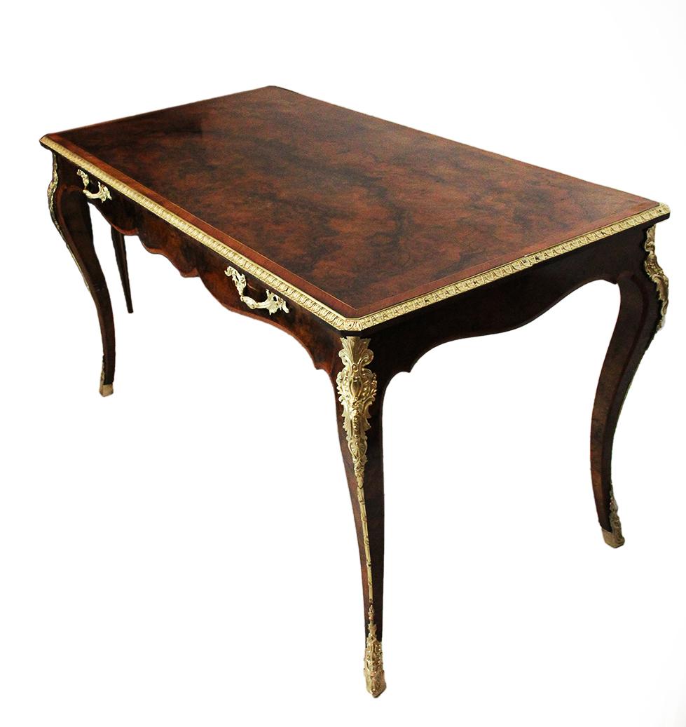 Bronze 19th Century Desk stamp Howard & Sons in burr walnut and gilt bronze ornaments