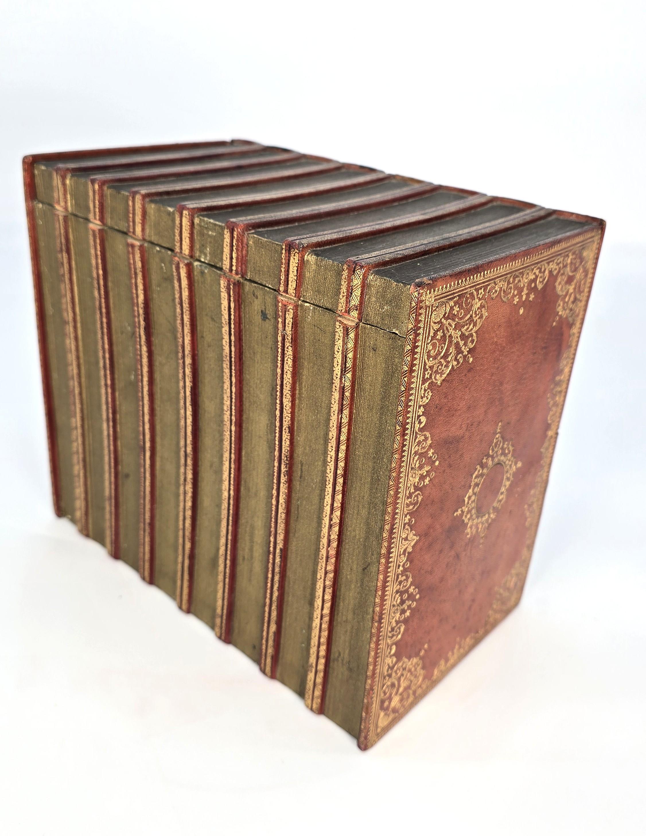 19th century desk stationery box in the form of books, English circa 1890 In Good Condition For Sale In Central England, GB