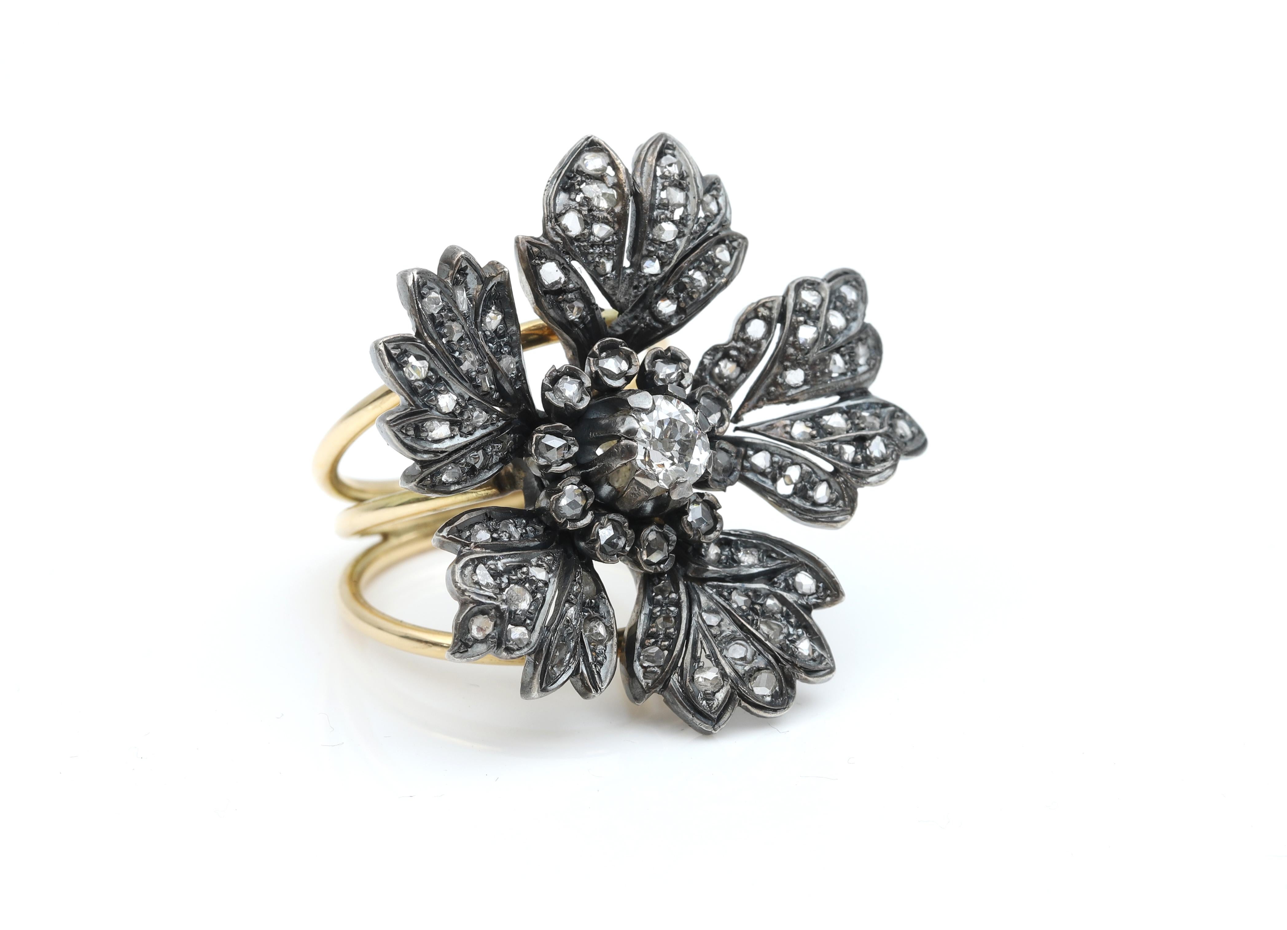 Bague à fleur de diamant du 19e siècle Bon état - En vente à Lisboa, PT