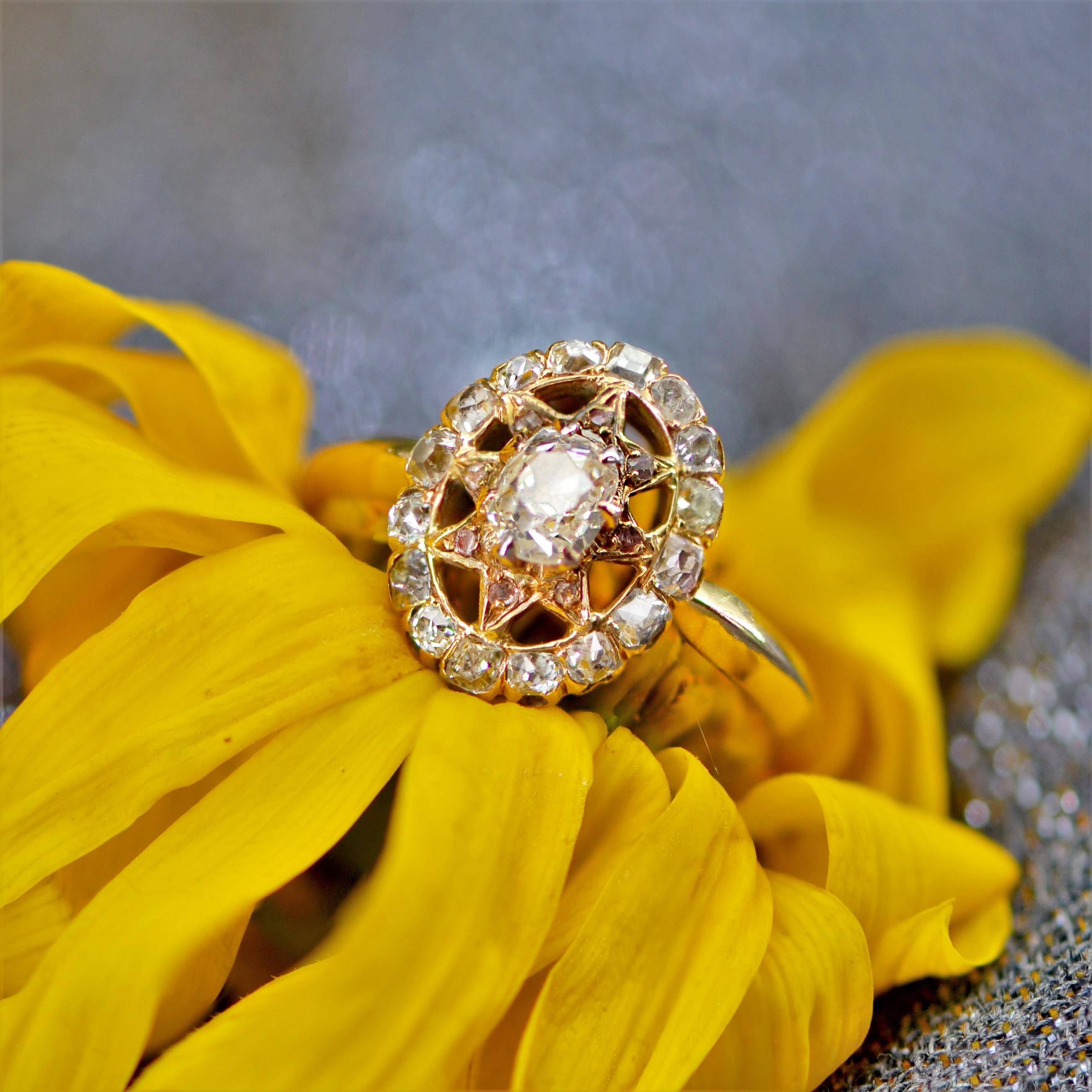19th Century Diamonds 18 Karat Yellow Gold Starry Pompadour Ring For Sale 1