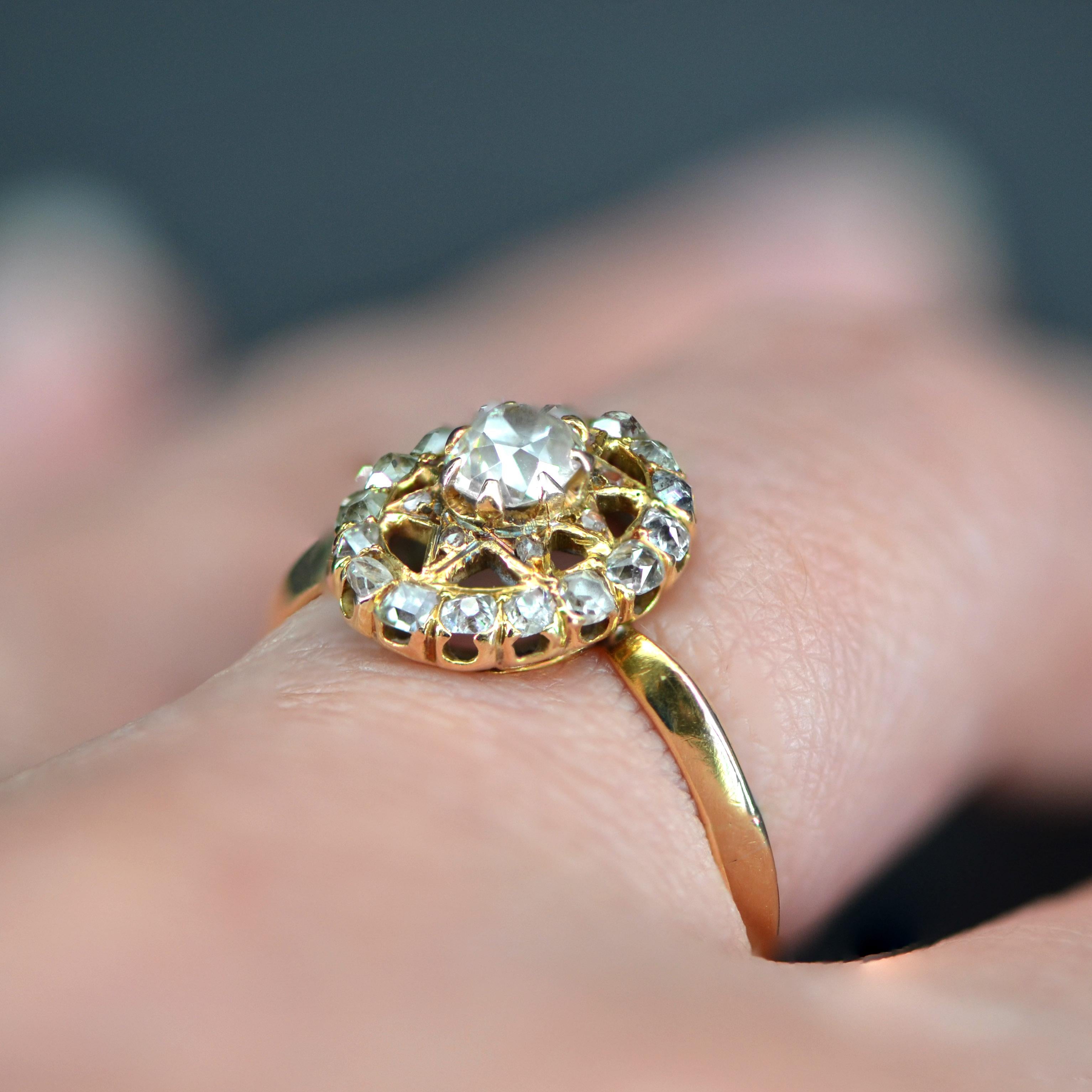 19th Century Diamonds 18 Karat Yellow Gold Starry Pompadour Ring For Sale 2