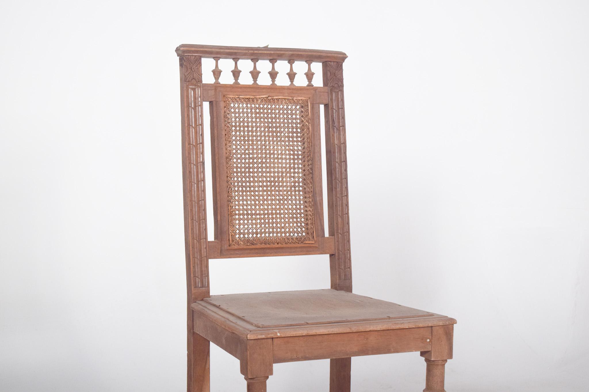 XIXe siècle Chaise de salle à manger du 19e siècle avec dossier en rotin en vente