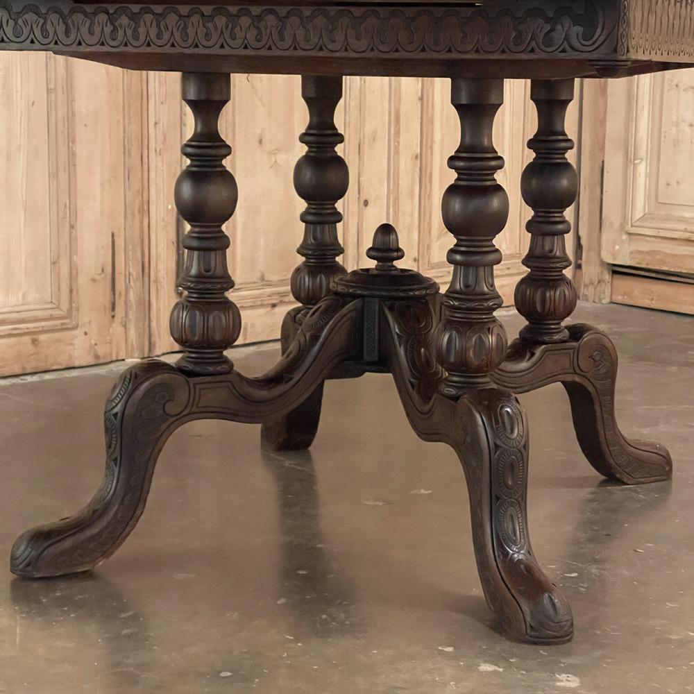 Table de salle à manger du XIXe siècle par Horrix avec feuille sculptée d'origine en vente 9