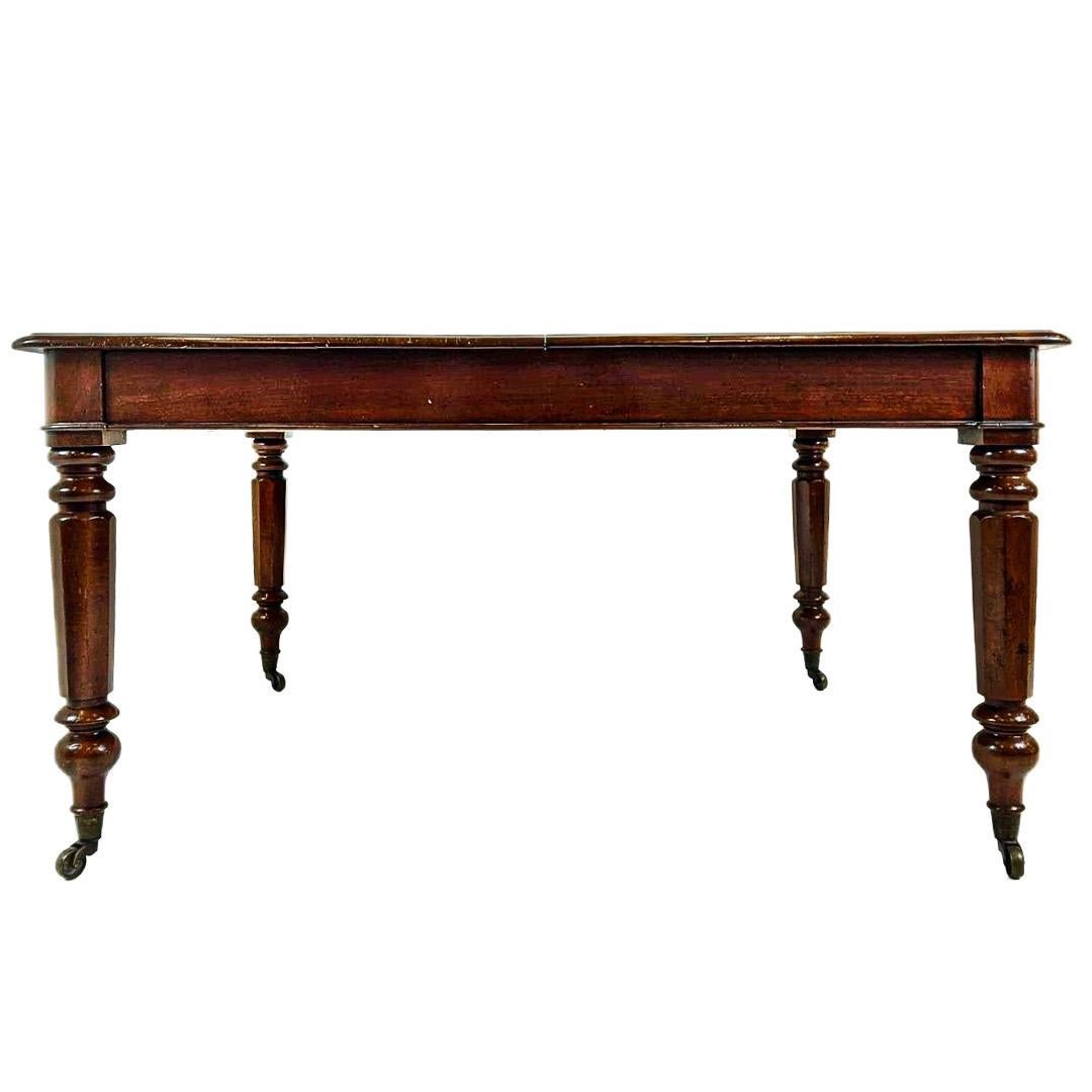 Regency 19th Century Dining Table Extends to Sit 10 People For Sale