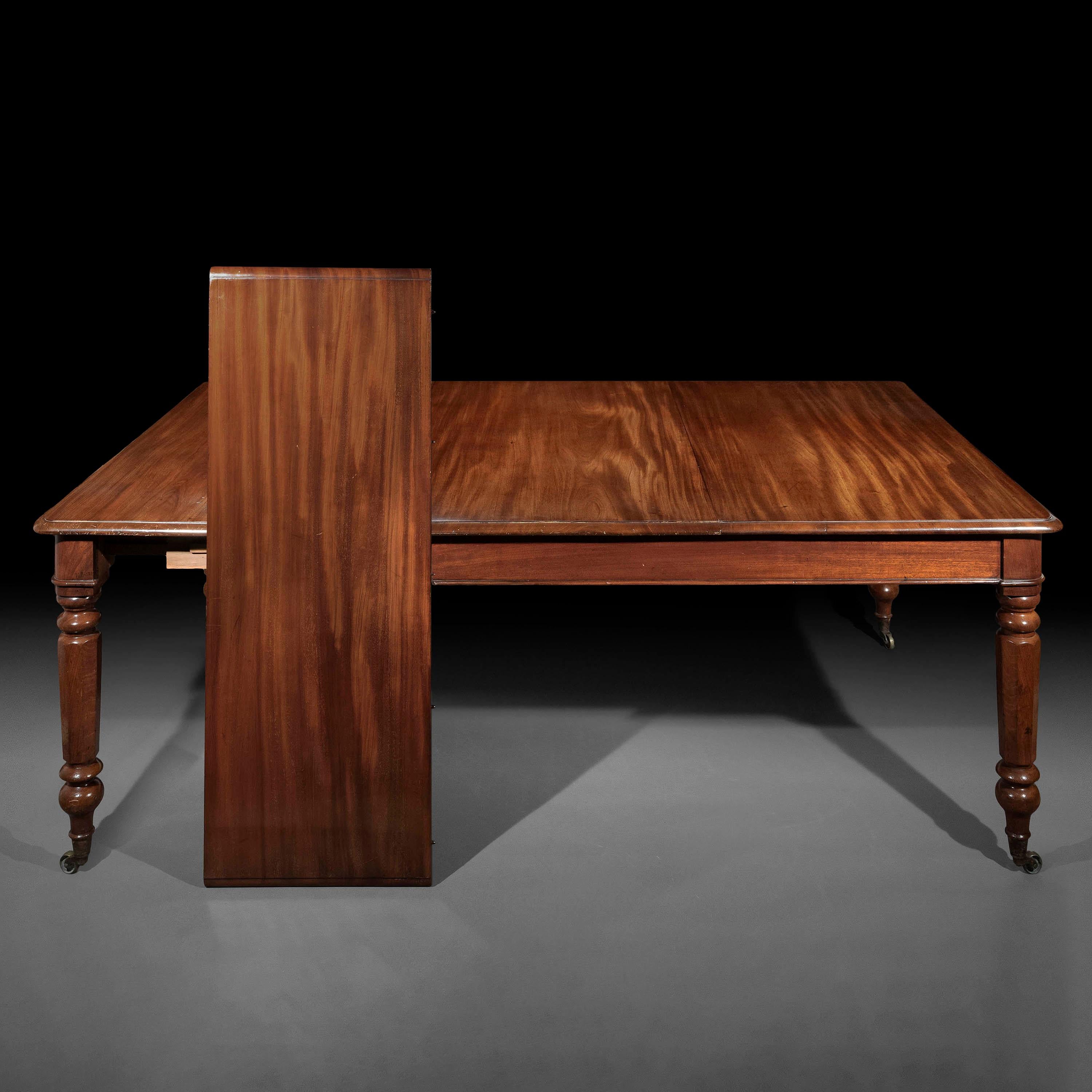Regency Table de salle à manger du début du 19e siècle pouvant accueillir 10 personnes en vente