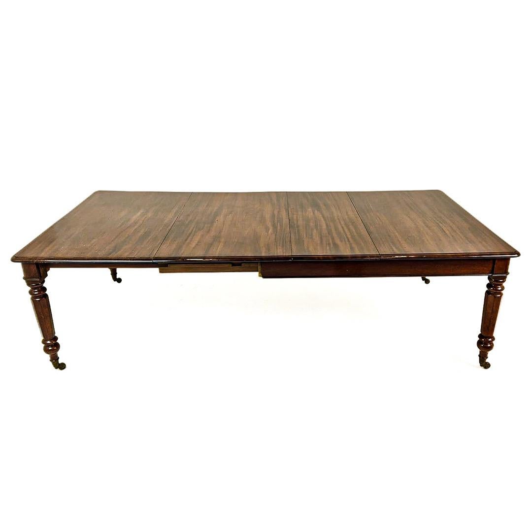 British 19th Century Dining Table Extends to Sit 10 People For Sale