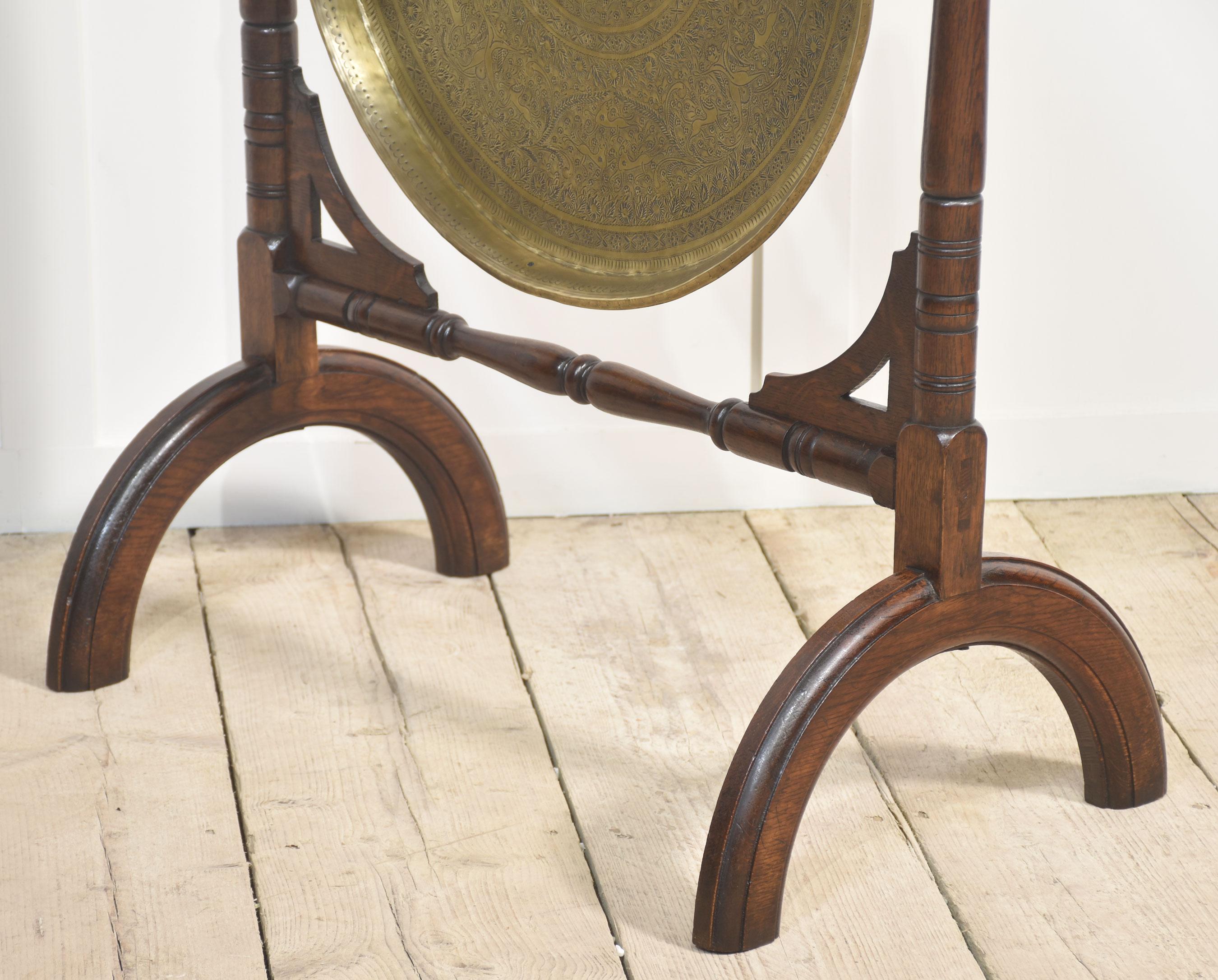 Gong de table du 19e siècle en vente 4