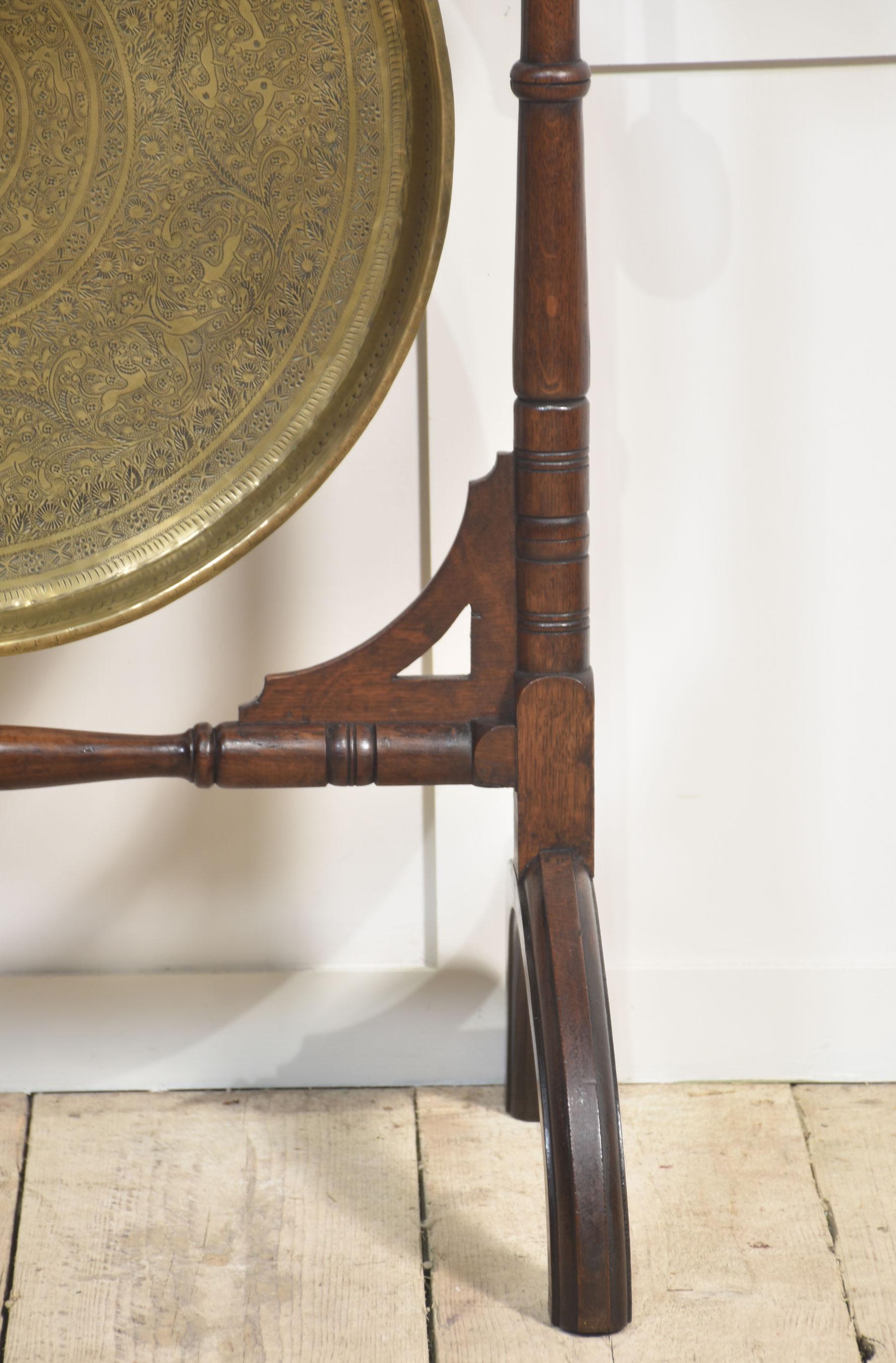 Gong de table du 19e siècle en vente 1
