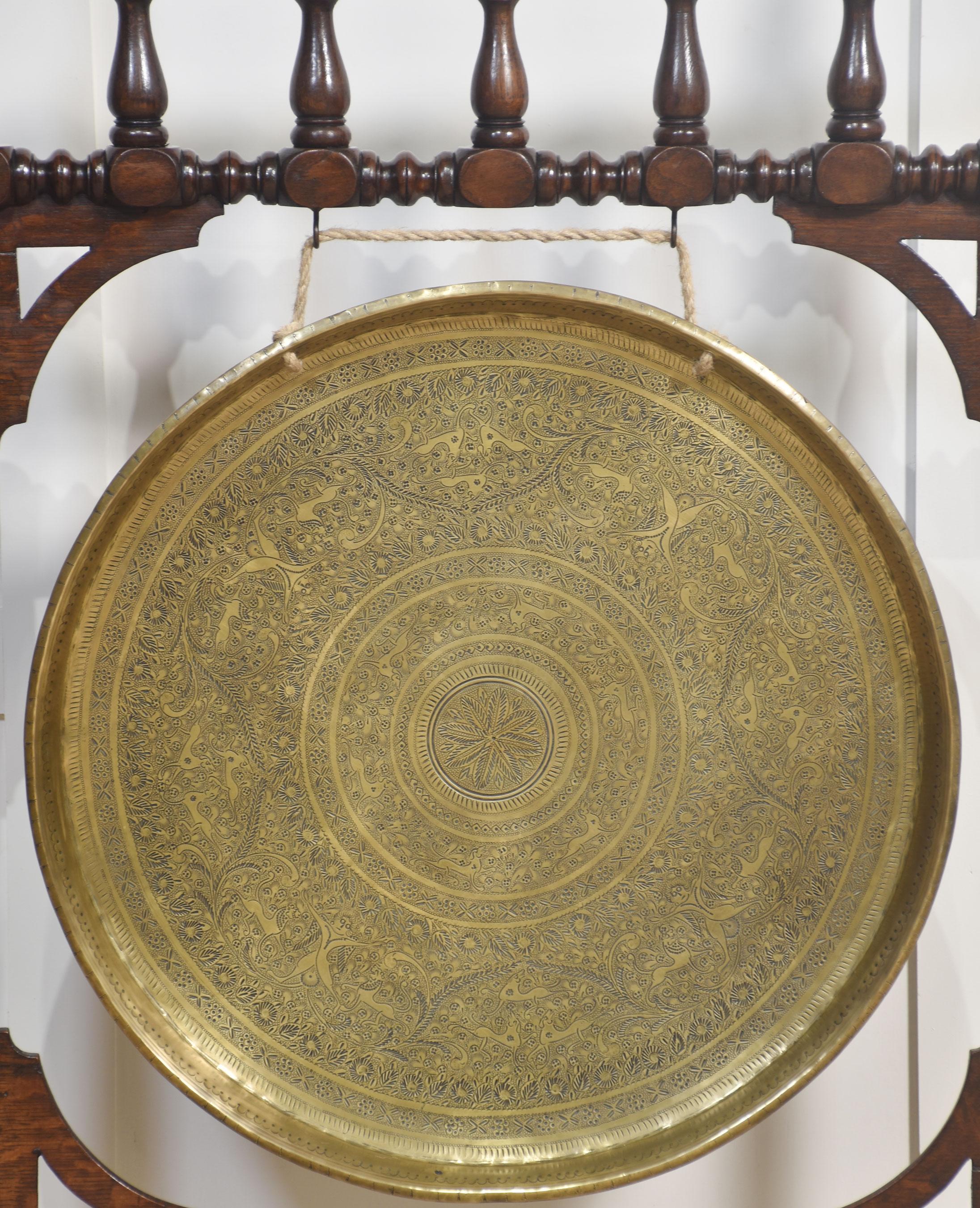 Gong de table du 19e siècle en vente 2