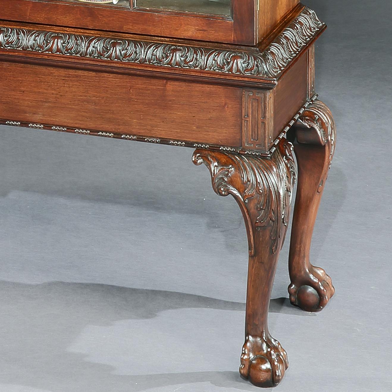 thomas chippendale cabinet