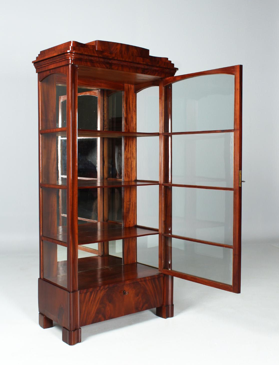 19th Century Display Cabinet, Small Bookcase, Mahogany, Biedermeier, c. 1835 In Good Condition In Greven, DE