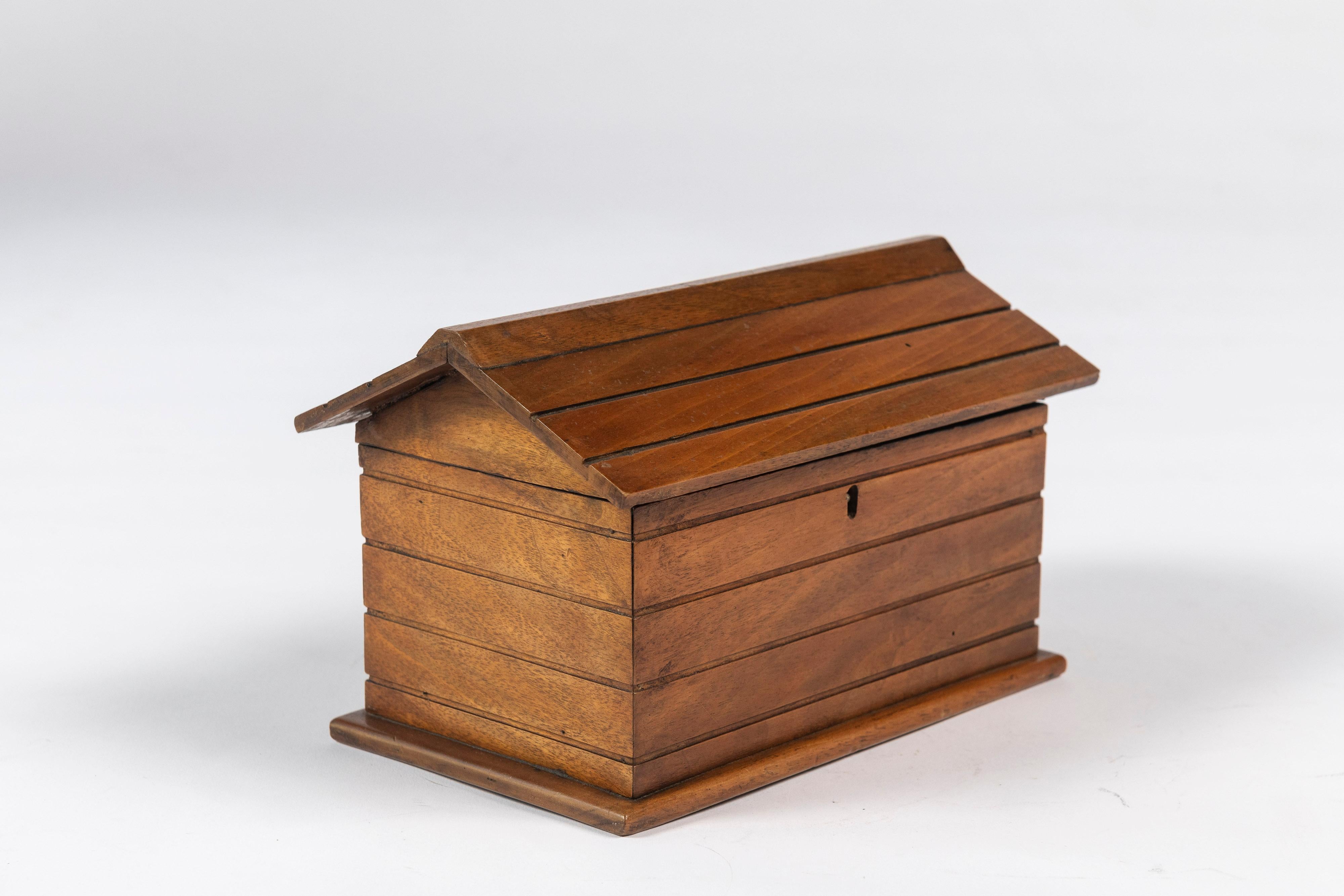 Victorian 19th Century Dog House Cigar Box or Humidor For Sale