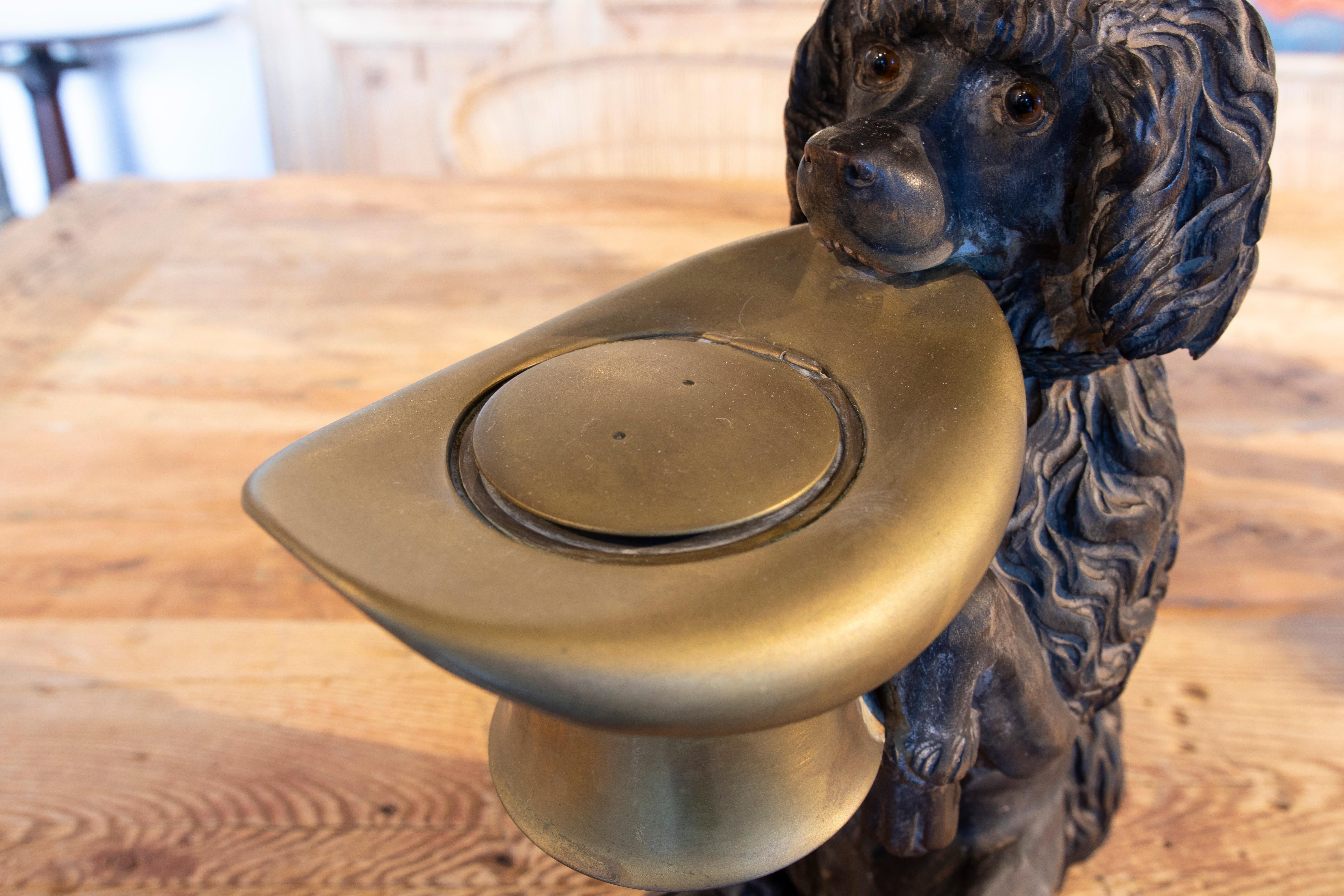 19th Century Dog-Shaped Scrip in the Shape of a Bronze Hat For Sale 10