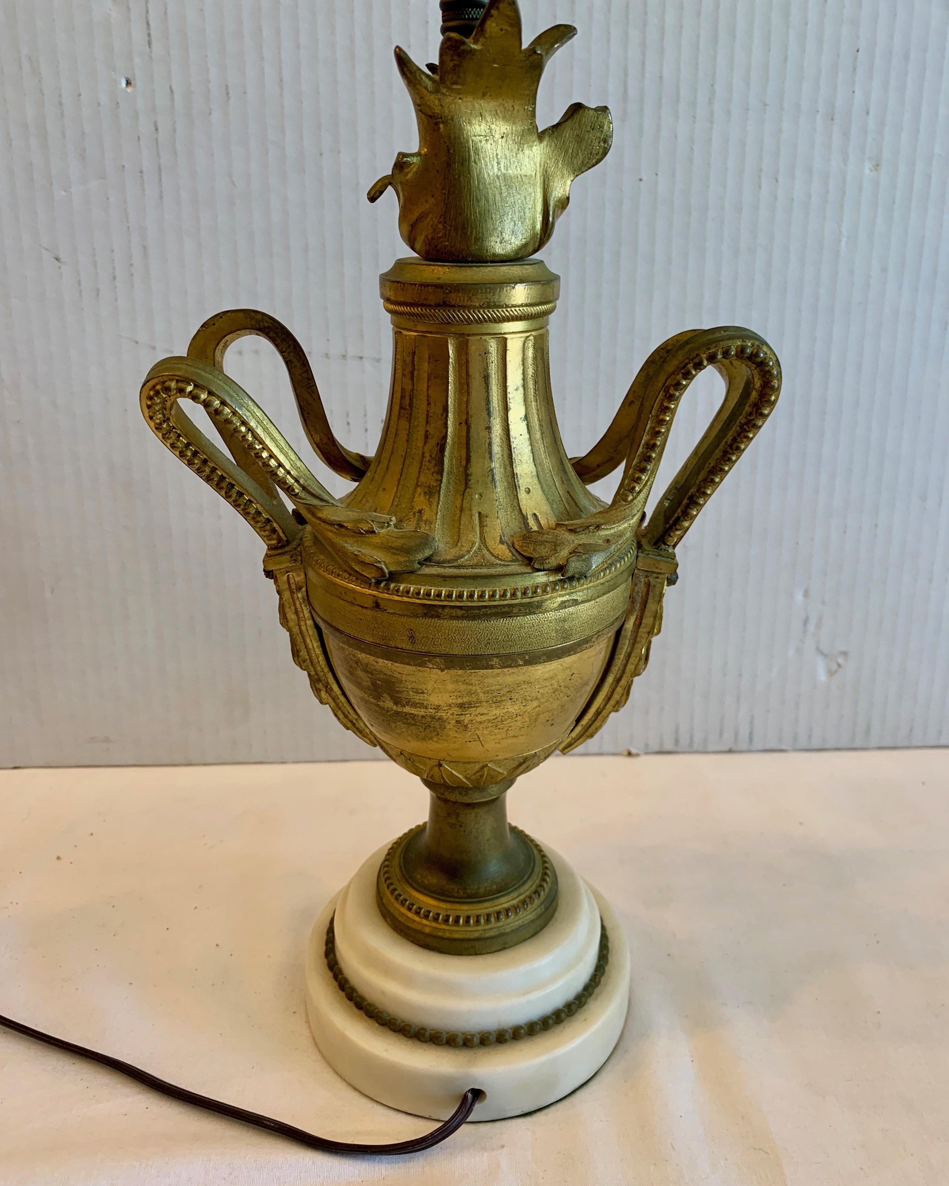 19TH Century Dore' Bronze Table Lamp For Sale 7