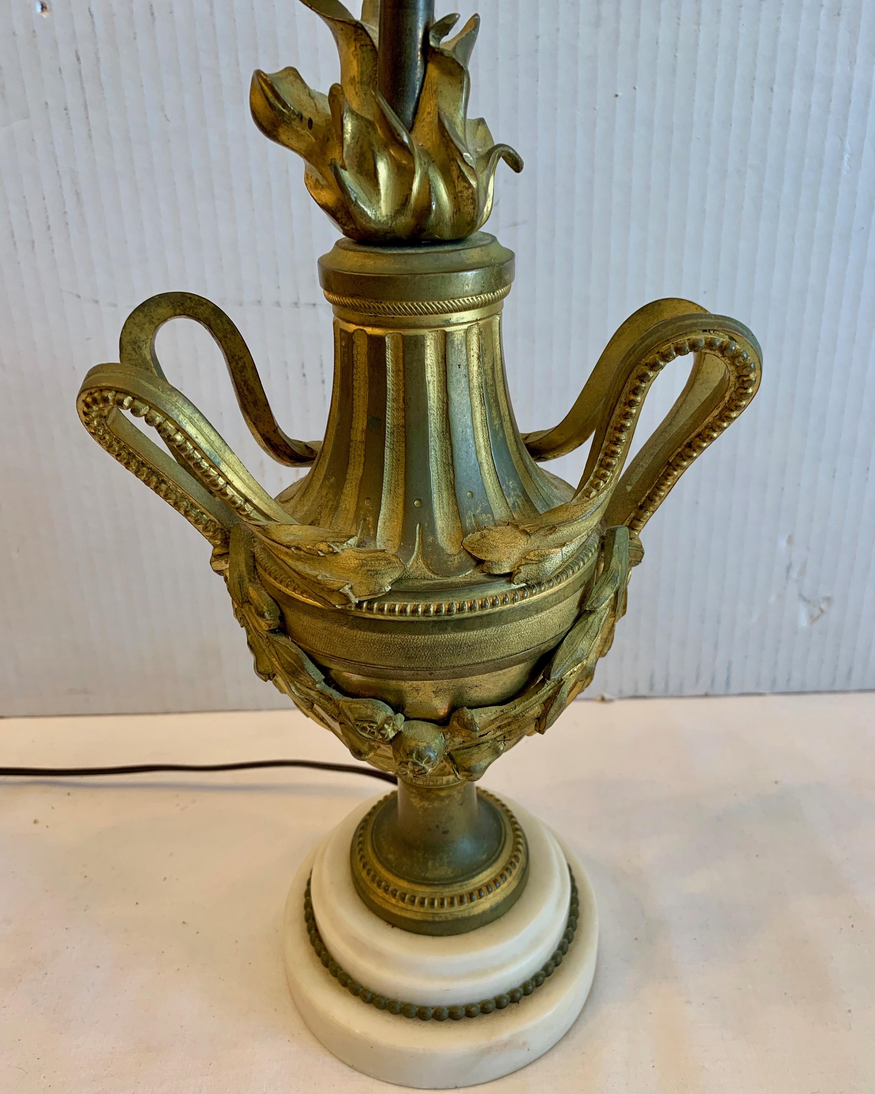 19TH Century Dore' Bronze Table Lamp For Sale 2