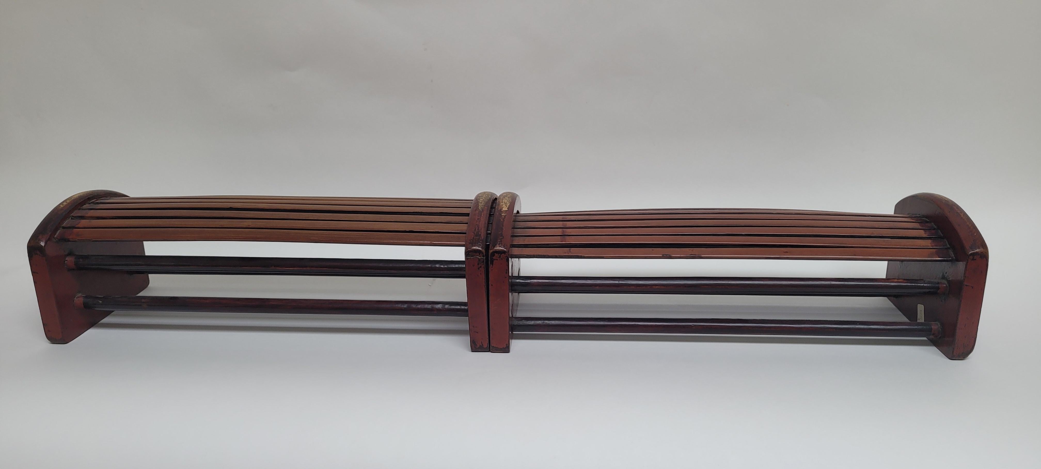 Bois de feuillus Oreiller double du 19ème siècle en vente