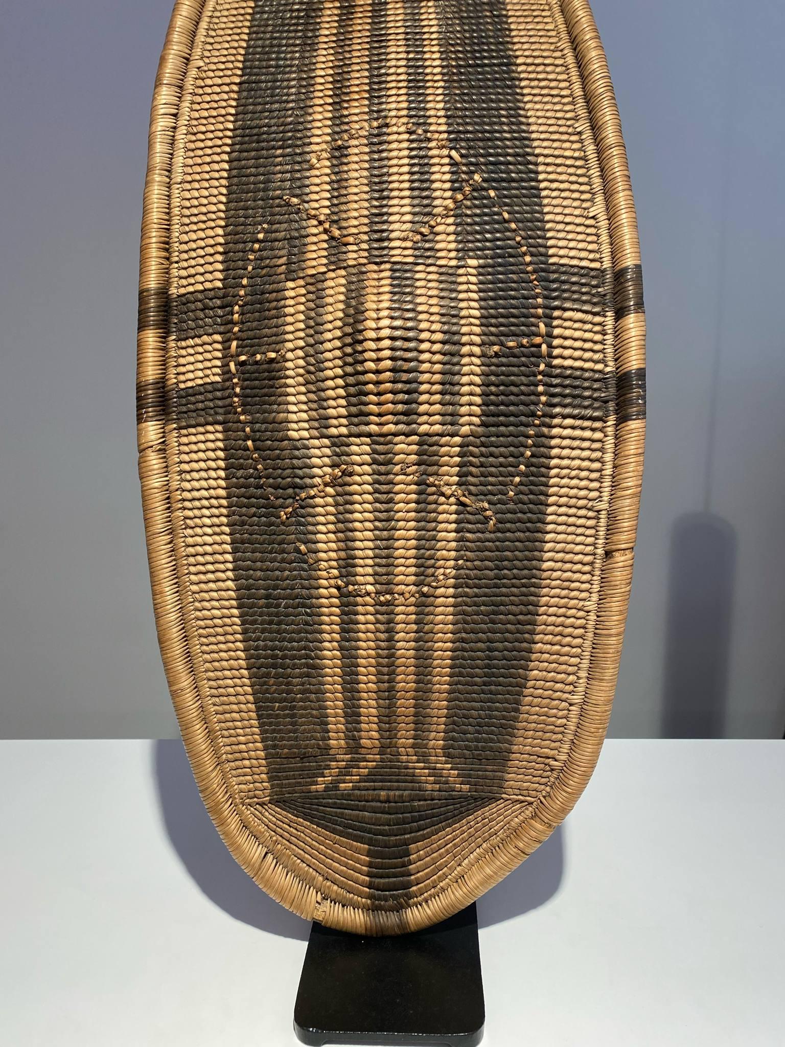 19th century DR CONGO African shield tribe Bandia Zande Djabbir 1880-1900 Art In Good Condition For Sale In Leuven, BE