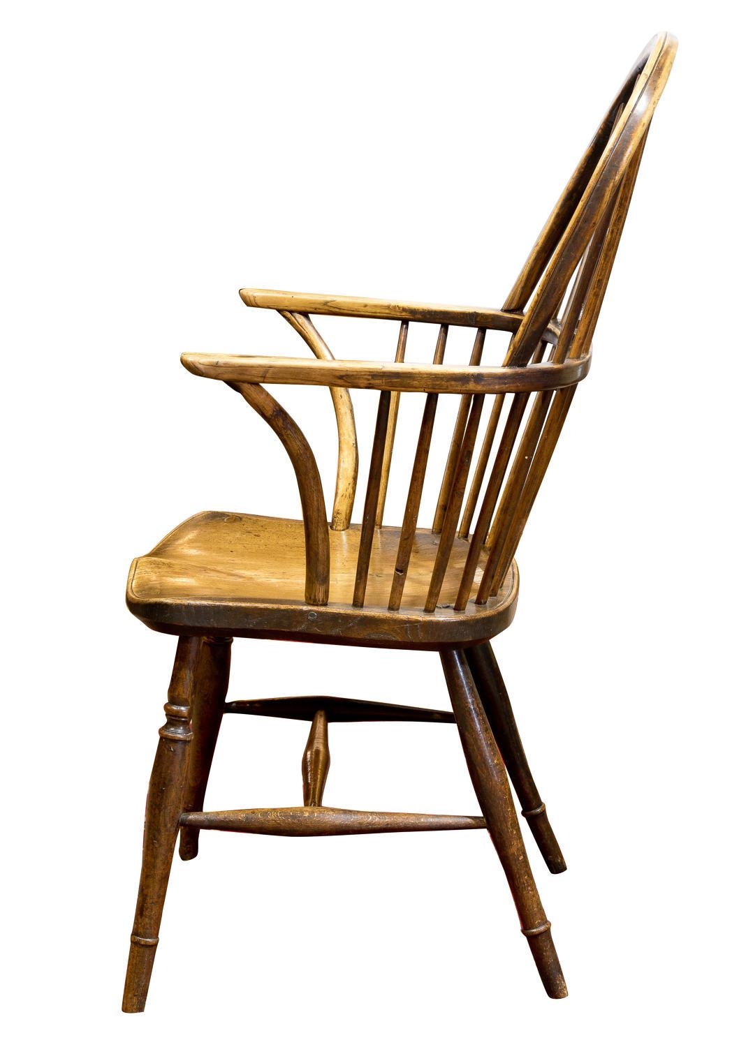 19th Century Draft Back Windsor Chair in Beech, Ash and with an Elm Seat In Good Condition For Sale In Salisbury, GB