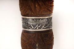 Noix de coco décorée d'une libellule du XIXe siècle avec montures en argent