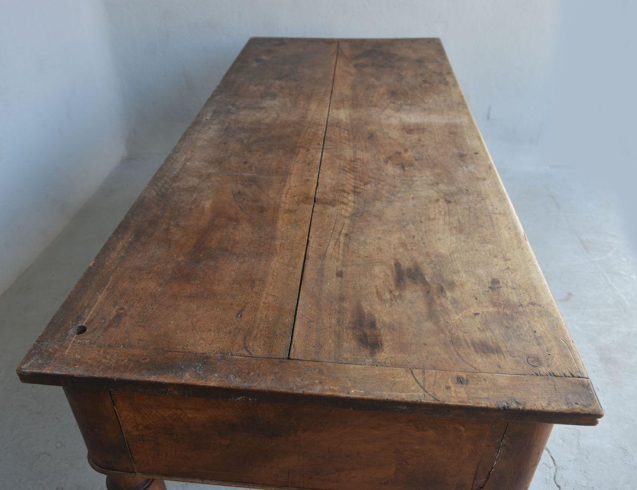 19th Century Draper Table Charles X Period in Walnut 3