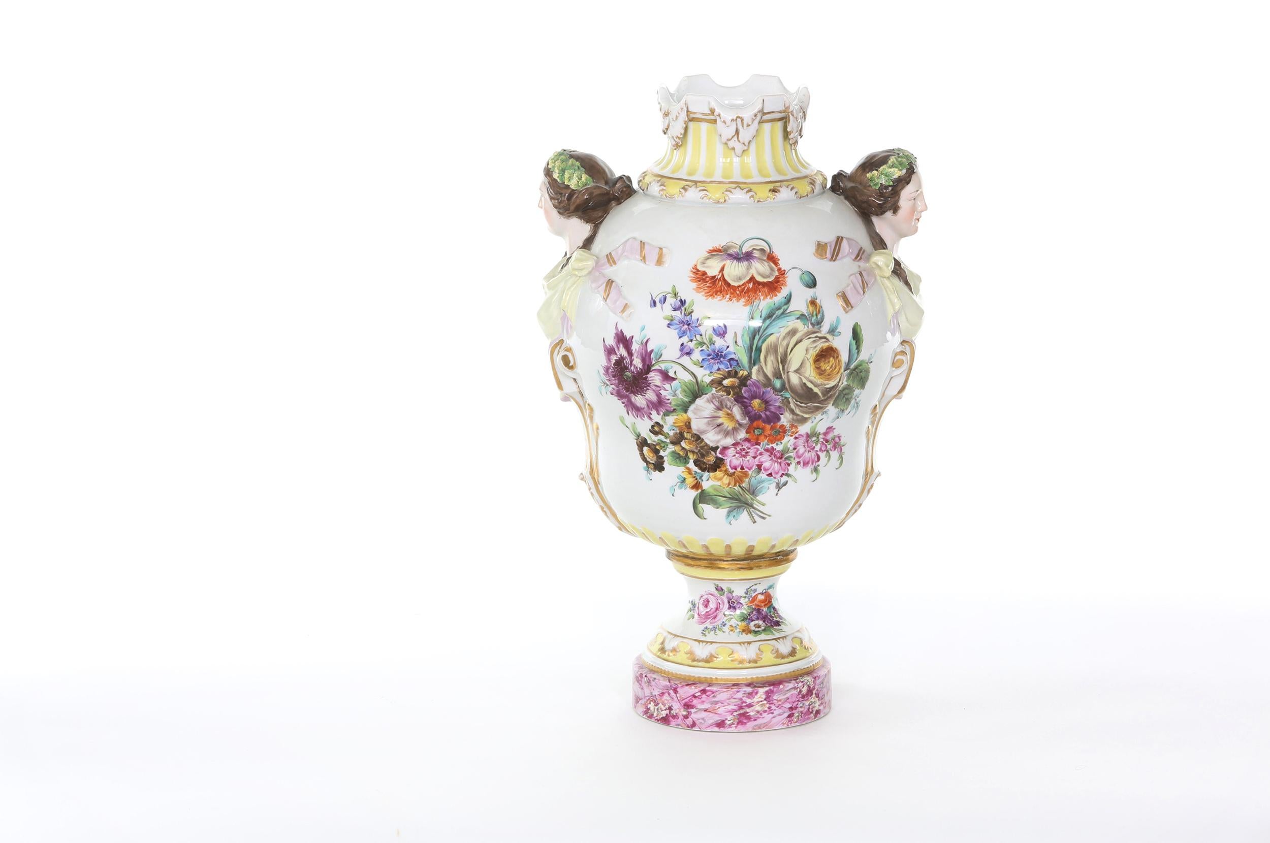 19th Century Dresden Porcelain Decorative Urn For Sale 4