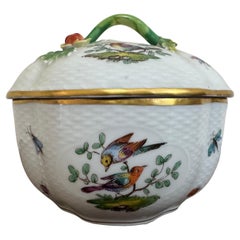 Bol à couvercle en porcelaine de Dresden Porcelain du 19e siècle pour pot-pourri