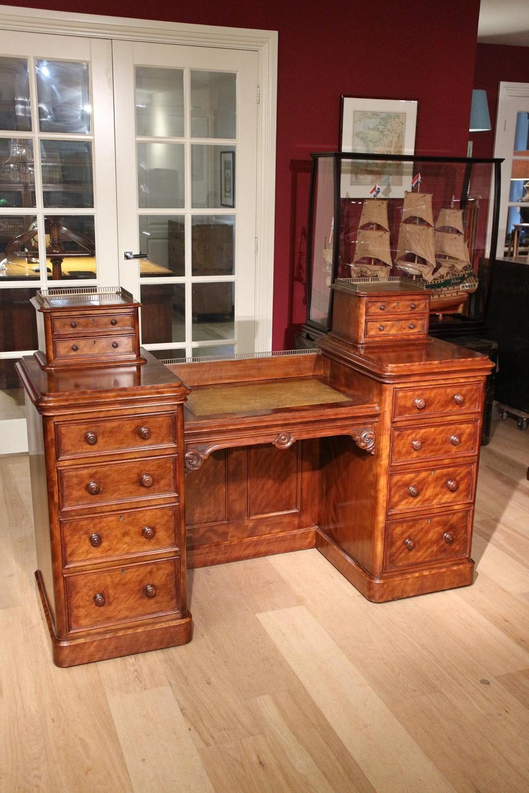 19th Century Dressing Table 5
