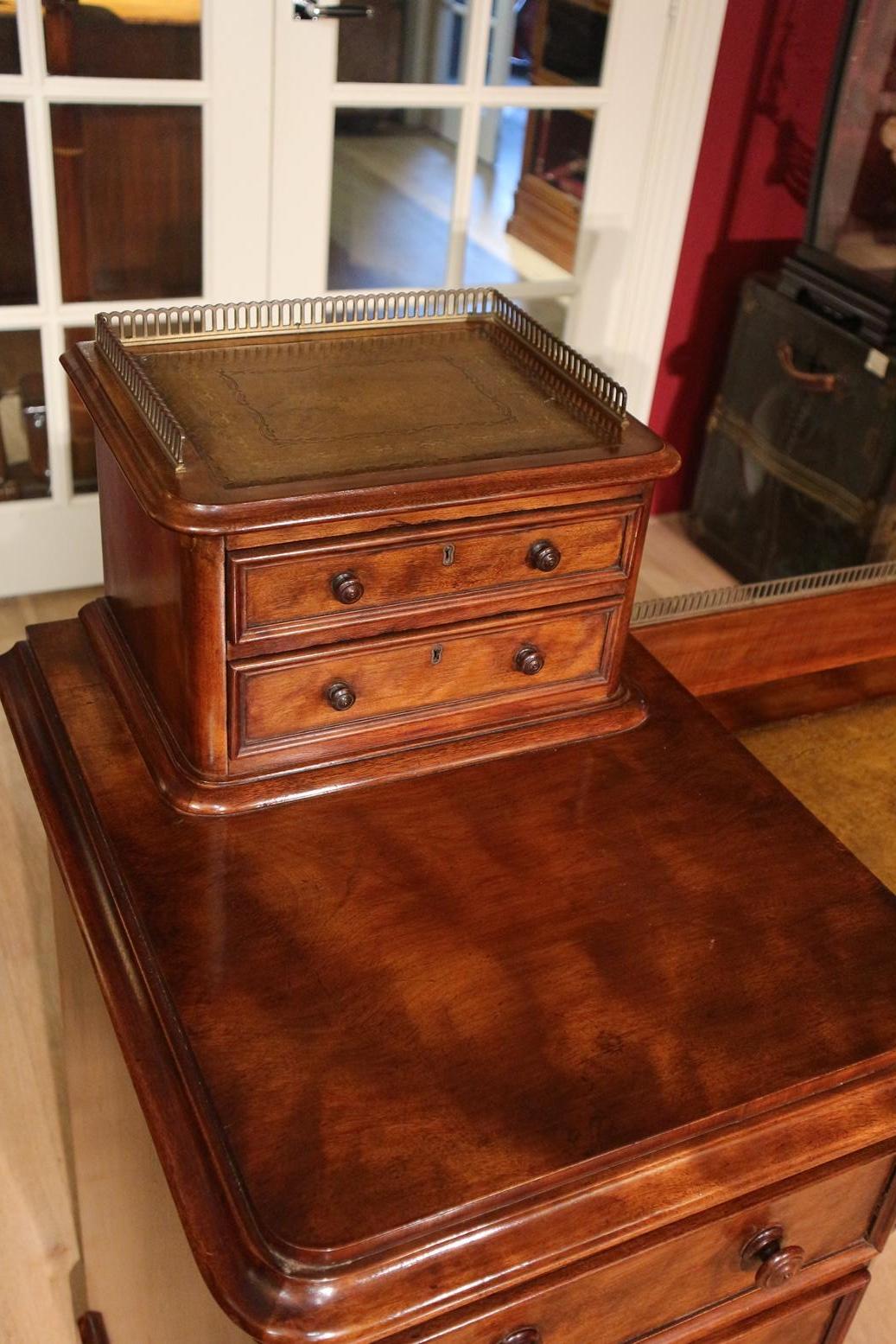 Early Victorian 19th Century Dressing Table