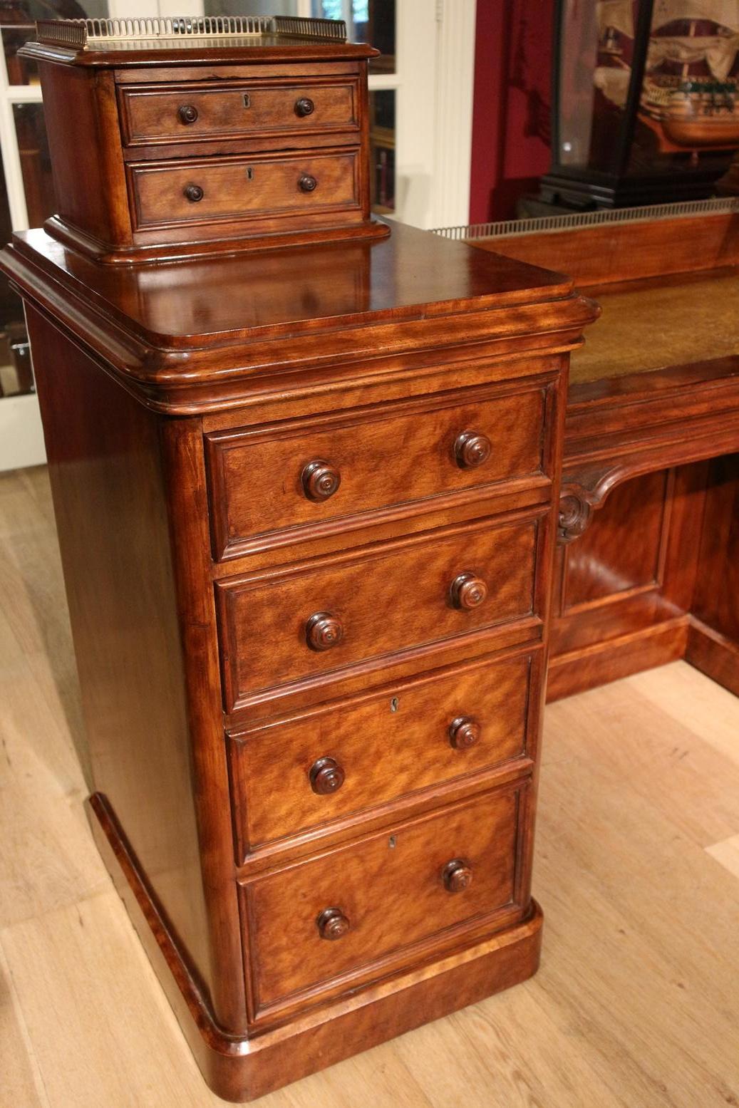 19th Century Dressing Table 1