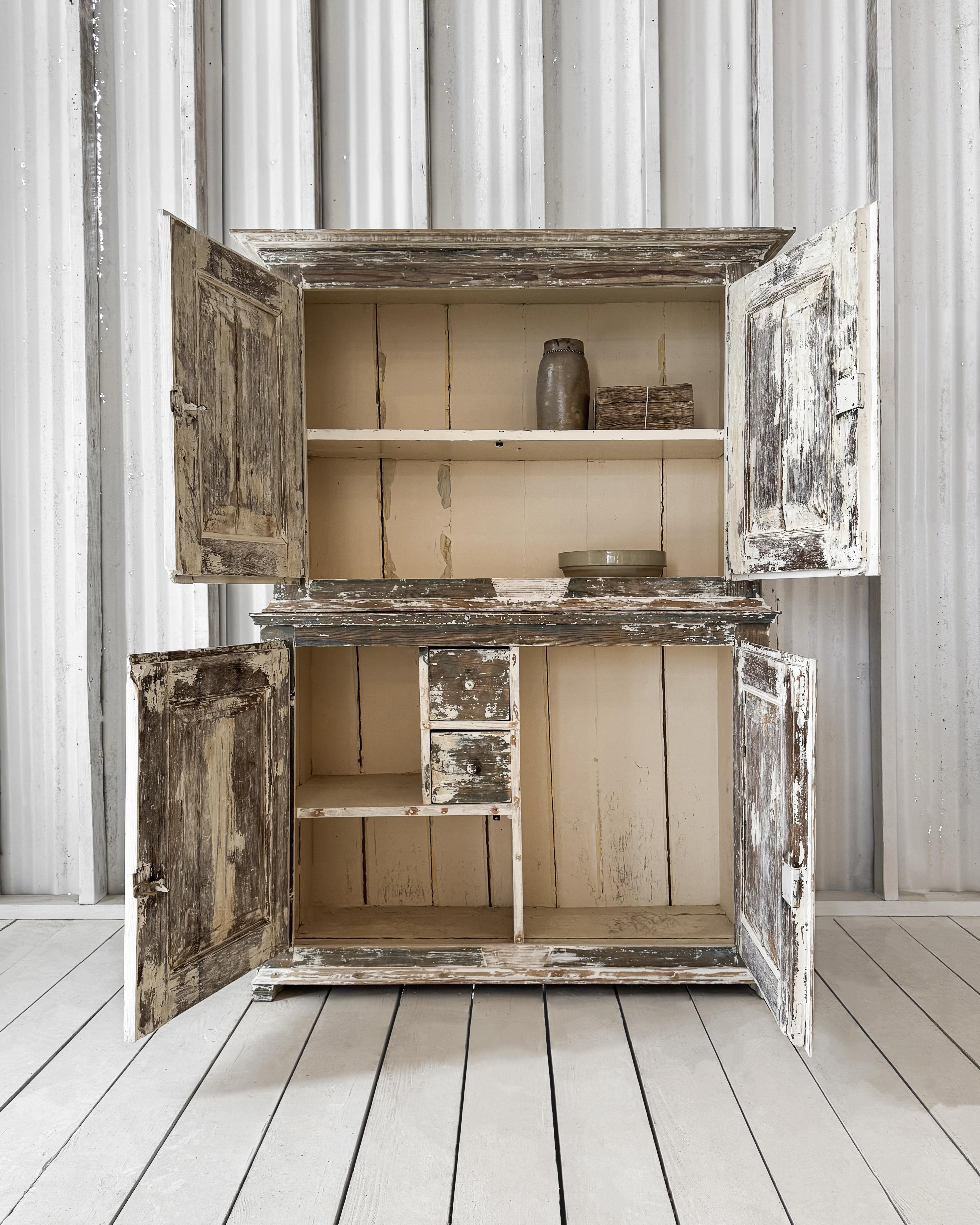 Credenza svedese a secco del XIX secolo in vendita 8