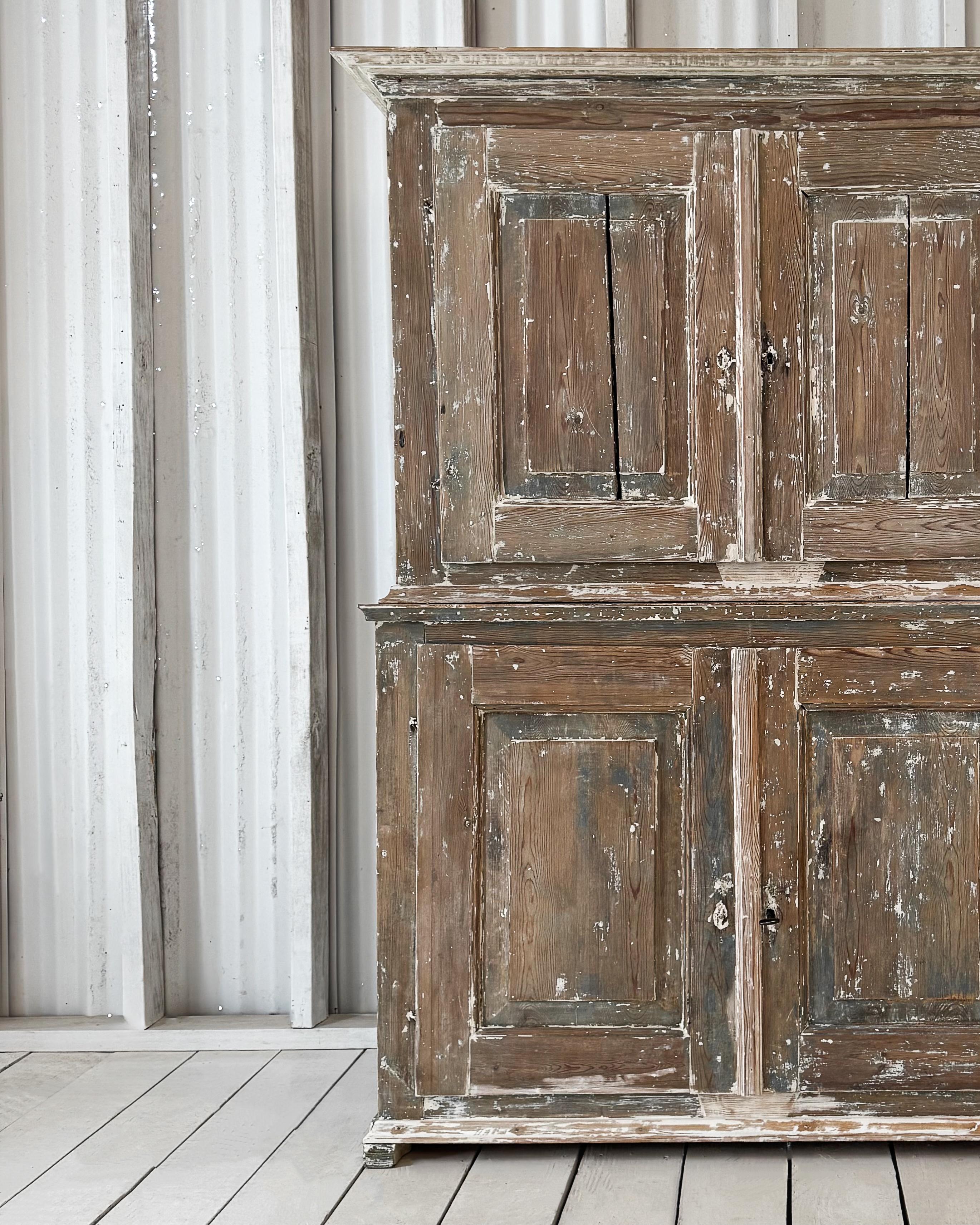 Credenza svedese a secco del XIX secolo In condizioni buone in vendita a Mckinney, TX