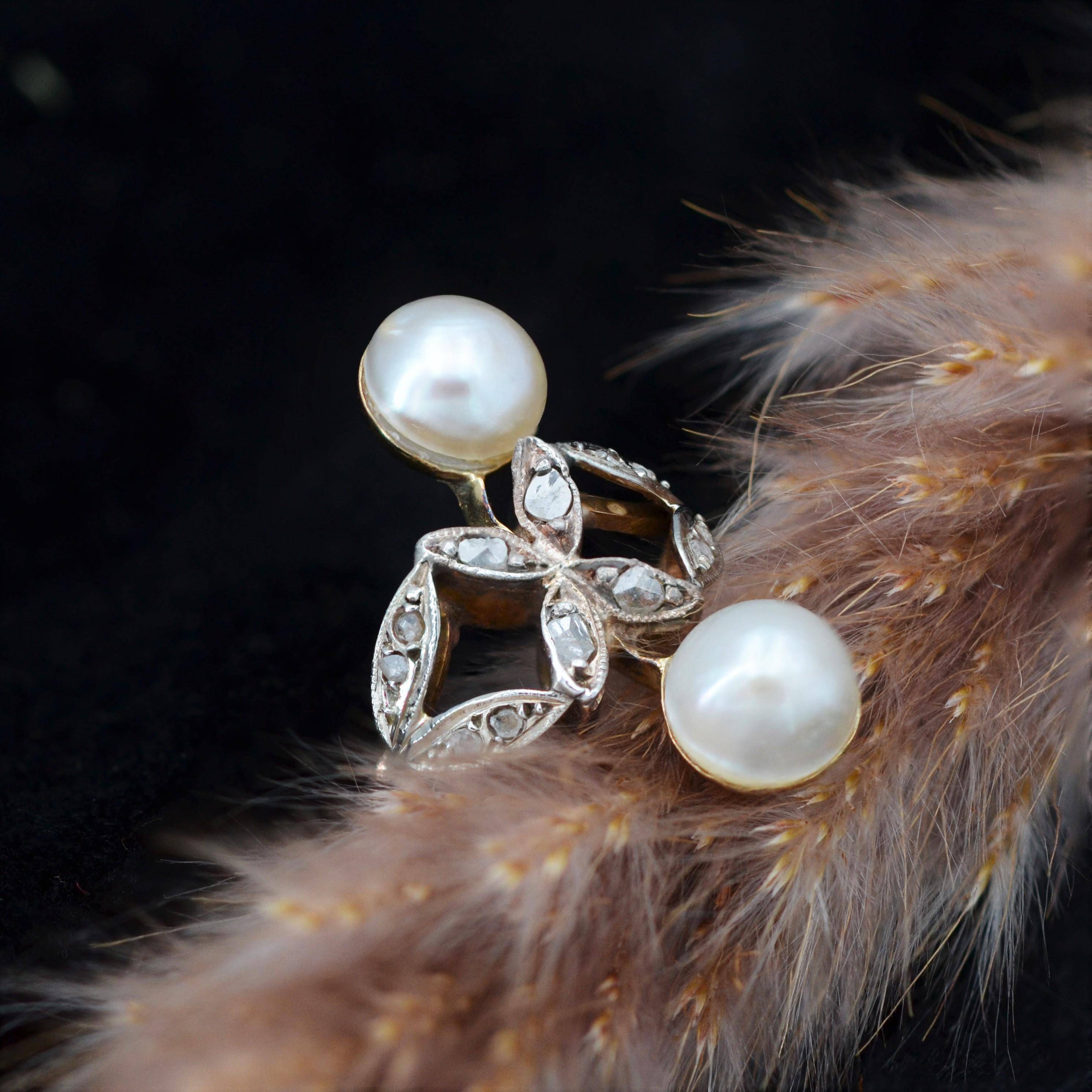 Bague 19ème siècle Duo de perles Mabé Diamants Or Rose 18 Karat en vente 6