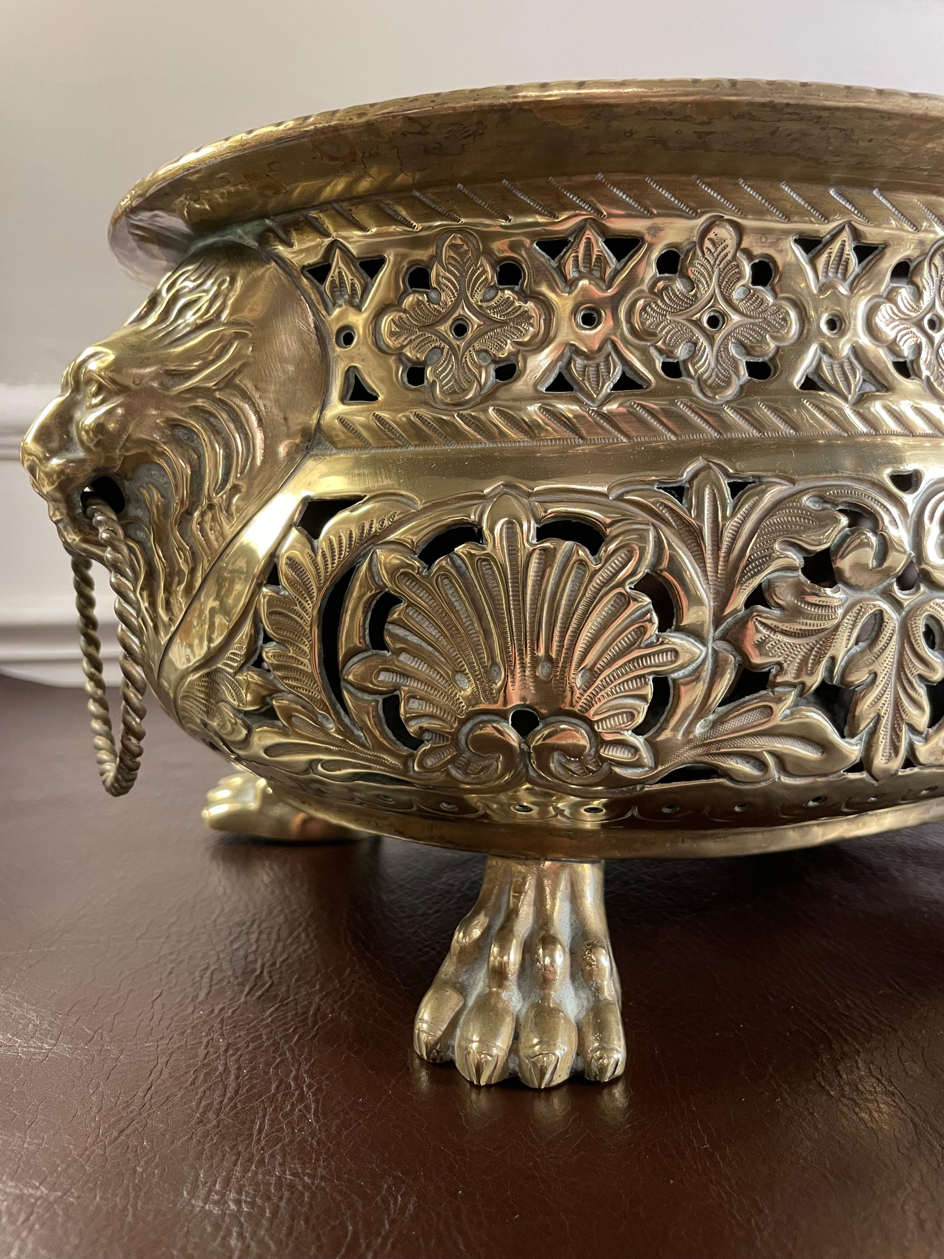 19th Century Dutch Baroque Style Brass Jardiniere with Lion Heads and Paw Feet 1