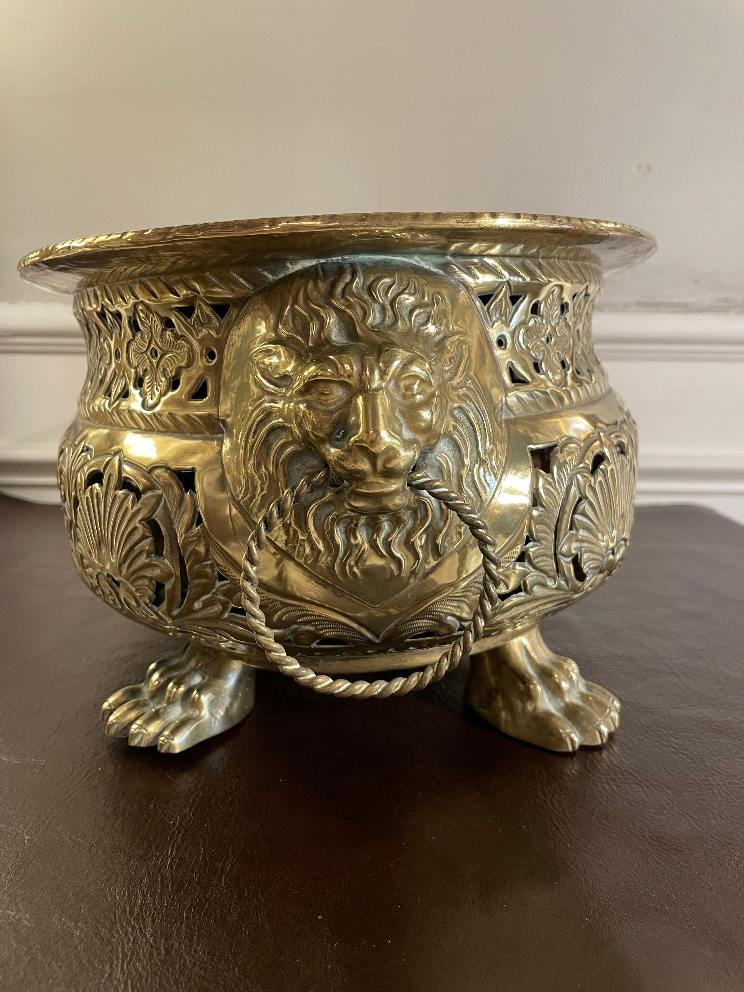 19th Century Dutch Baroque Style Brass Jardiniere with Lion Heads and Paw Feet 3
