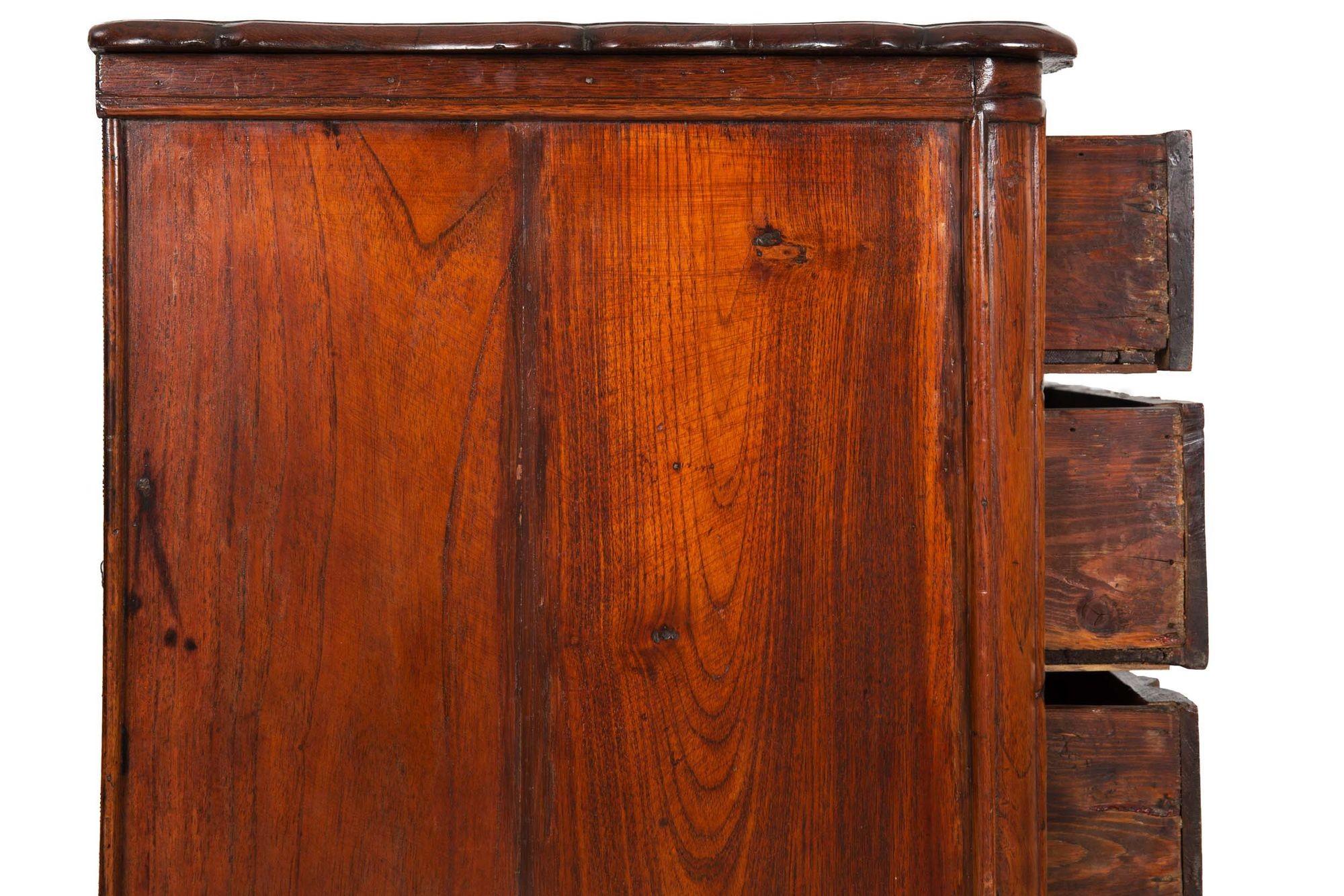 19th Century Dutch Baroque Style Oak Chest of Drawers For Sale 6