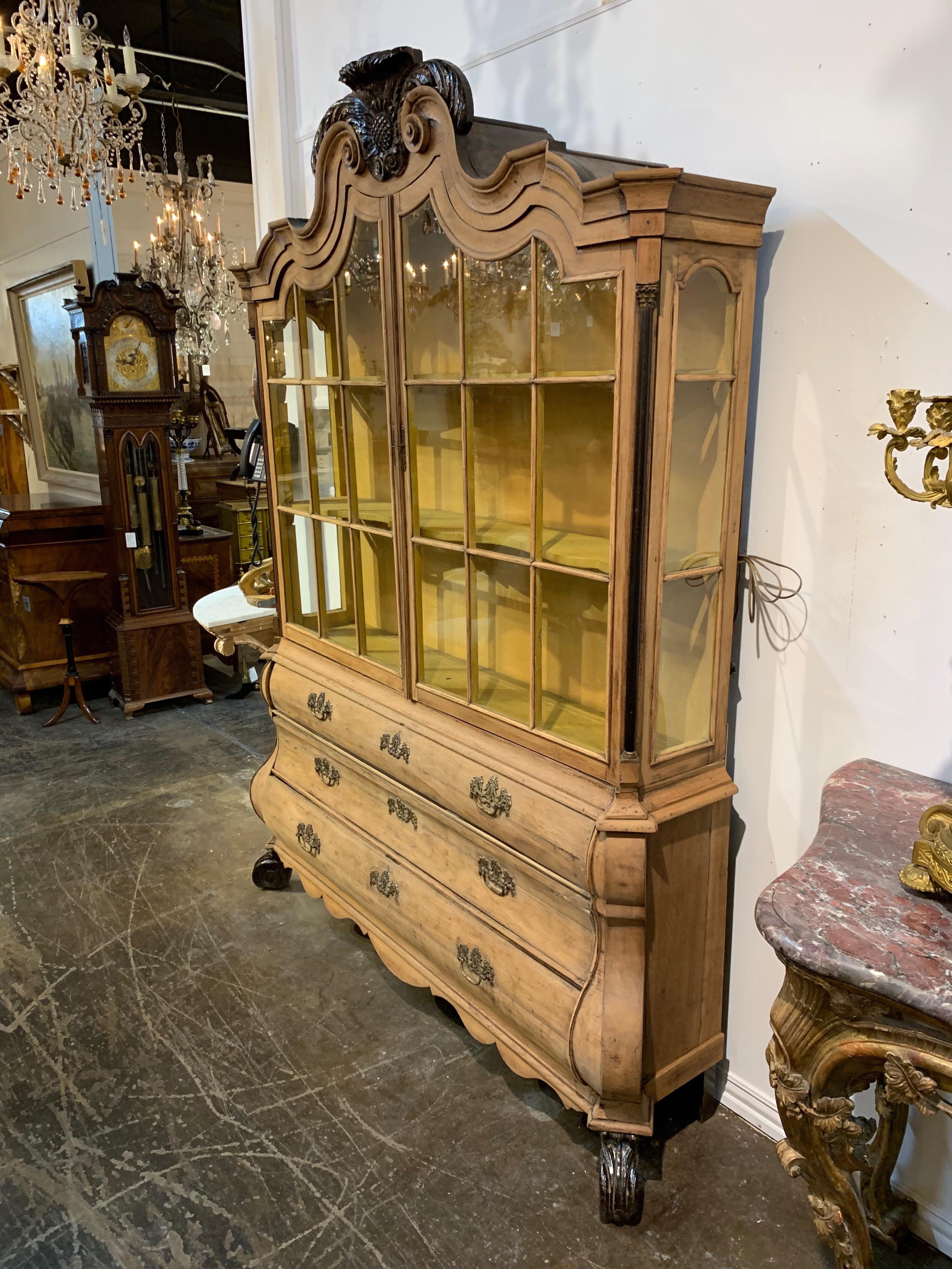 19th Century Dutch Bleached Oak and Ebonized Display Cabinet 3