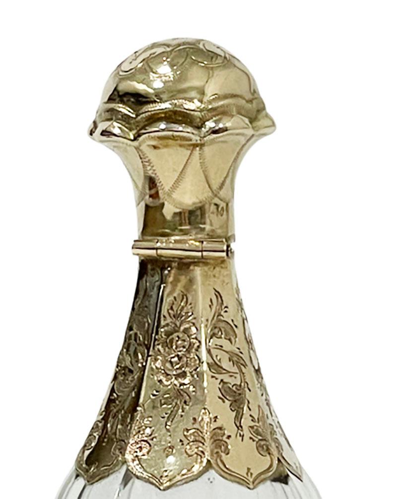 XIXe siècle Flacon de senteur ou de parfum hollandais du 19e siècle en cristal et or dans un coffret en vente
