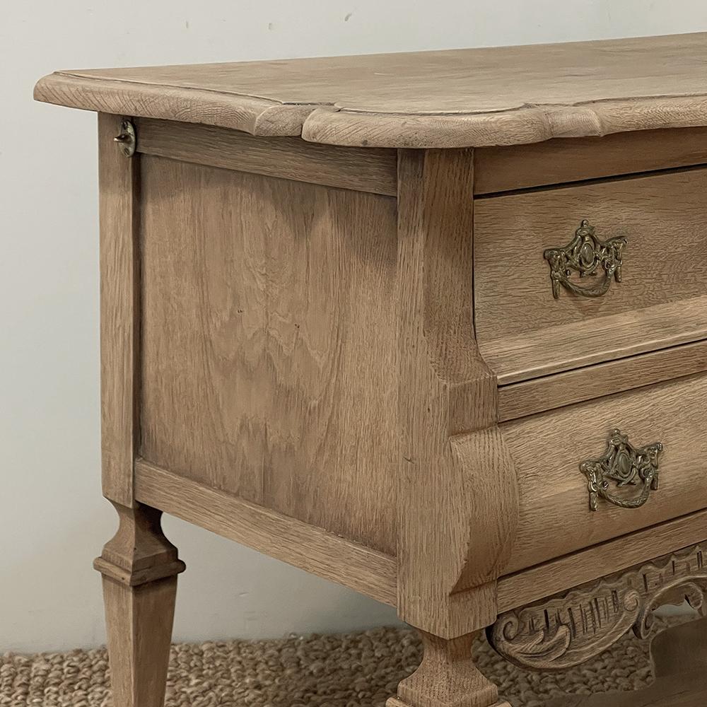 19th Century Dutch Chest of Drawers in Stripped Oak For Sale 3