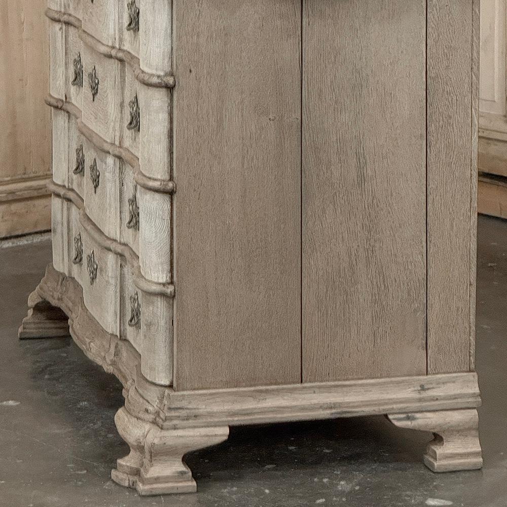 Commode à rayures du 19e siècle de style colonial hollandais en vente 5